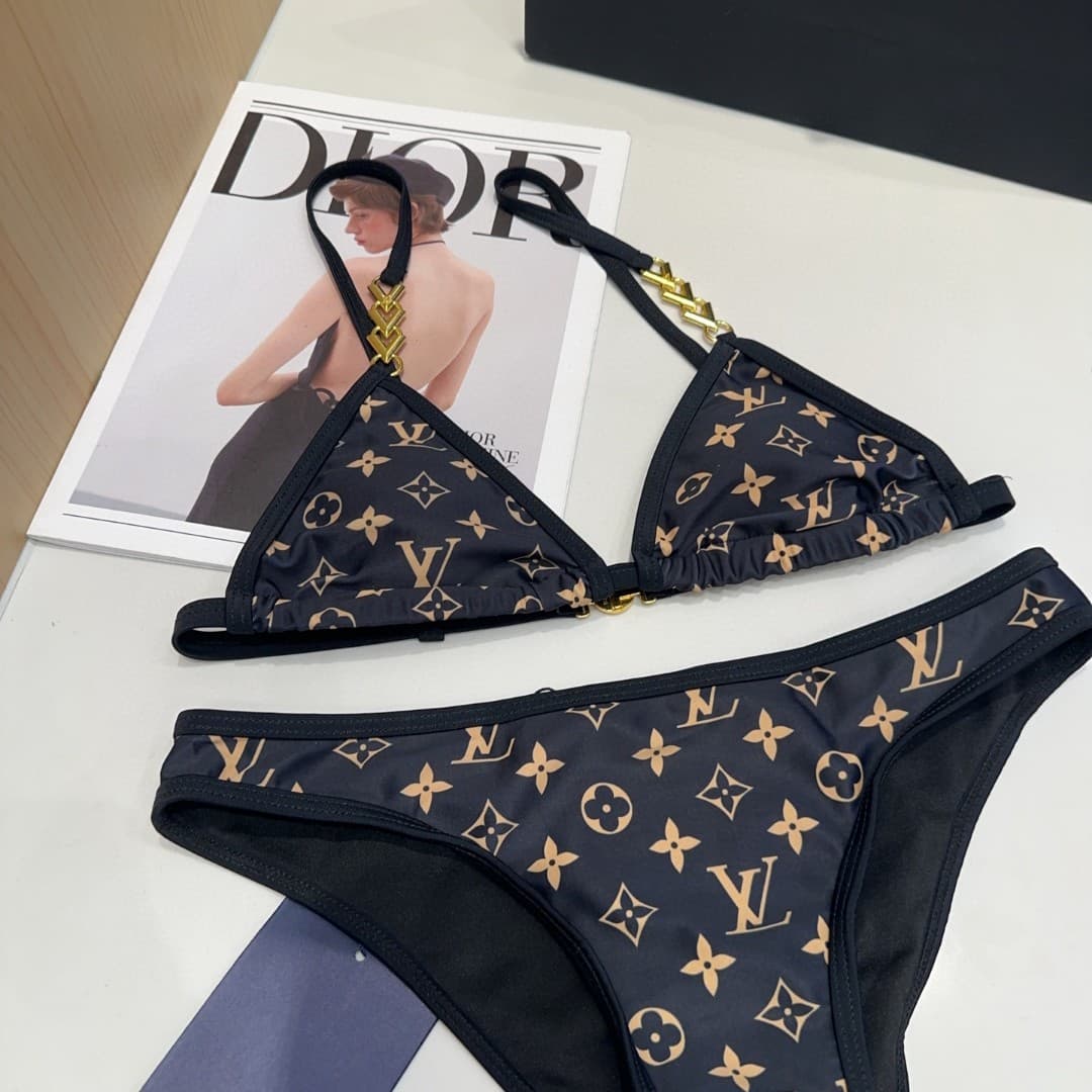 C24900 Lv swimsuit — image 2