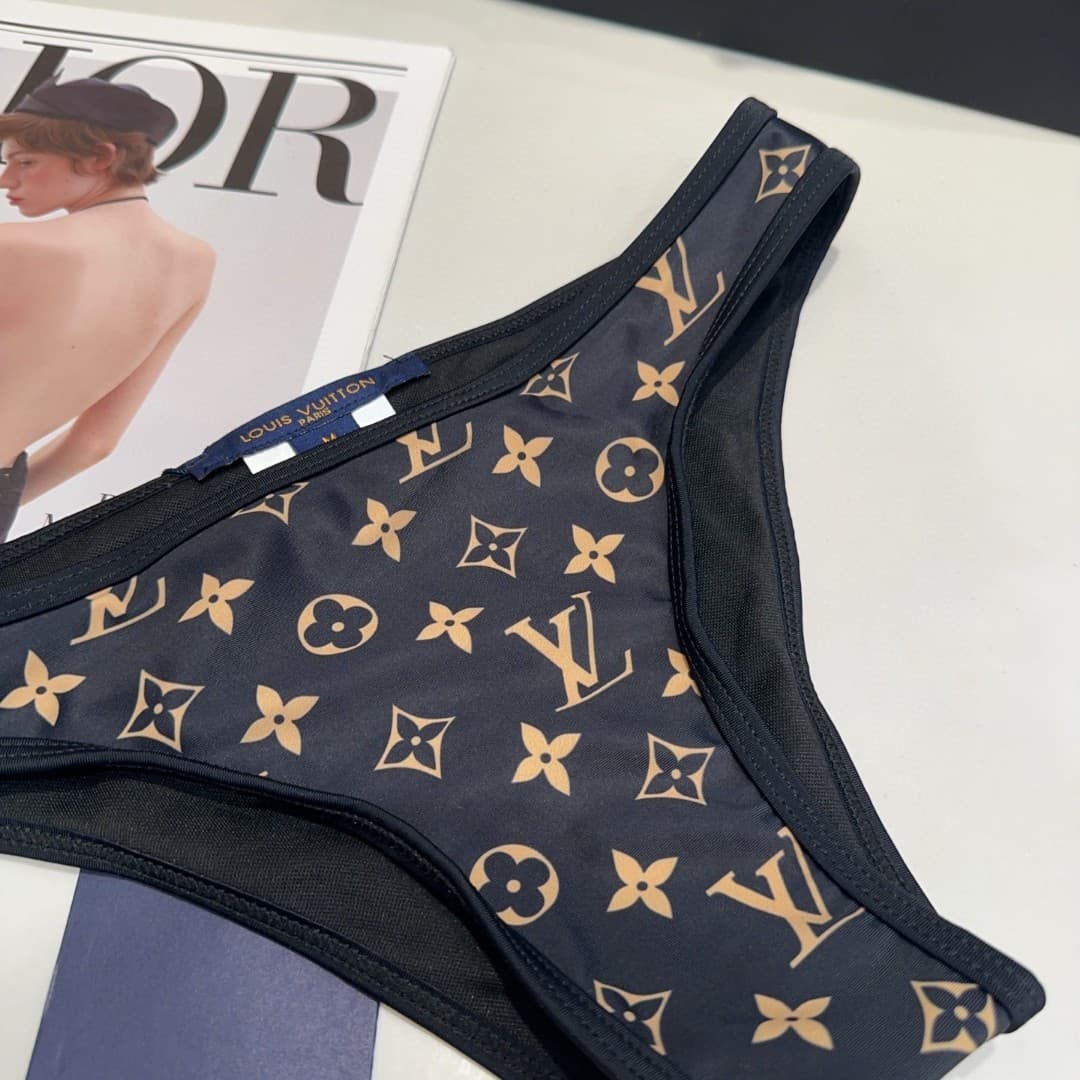 C24900 Lv swimsuit — image 6