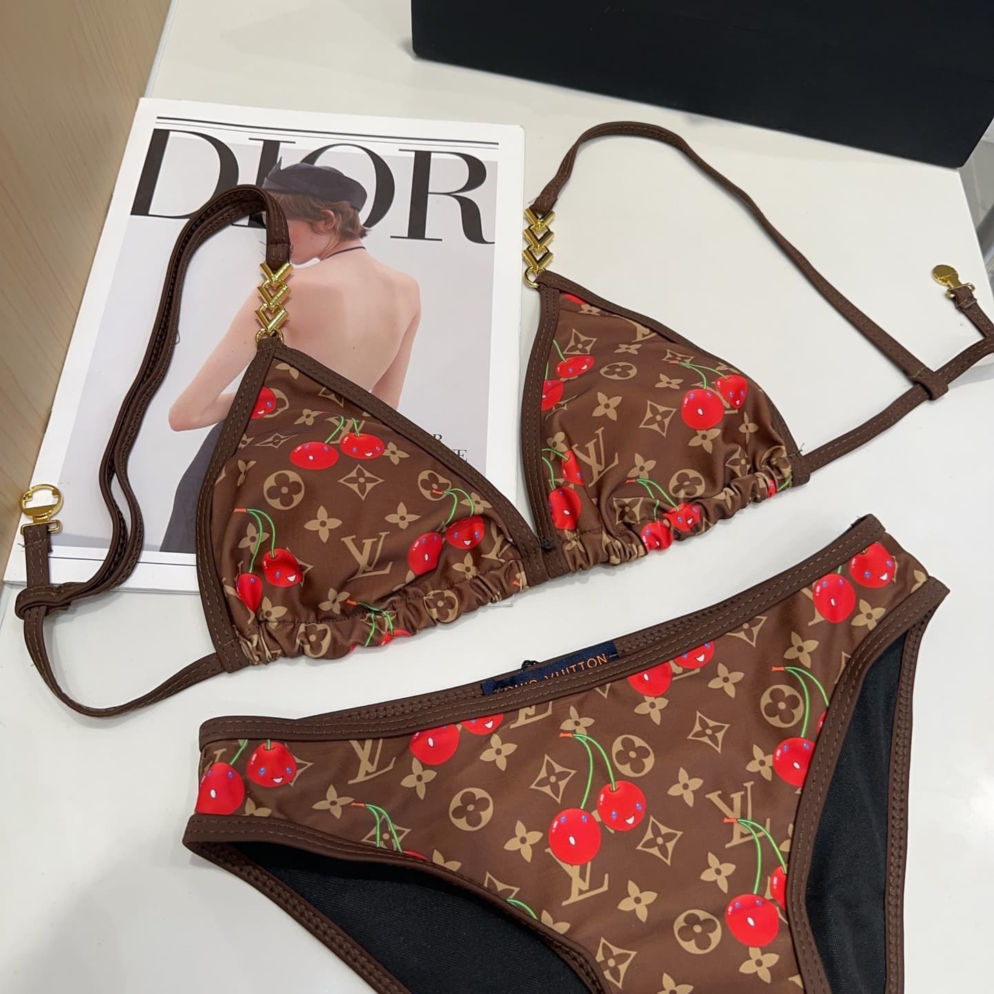 C24864 Lv swimsuit — image 2