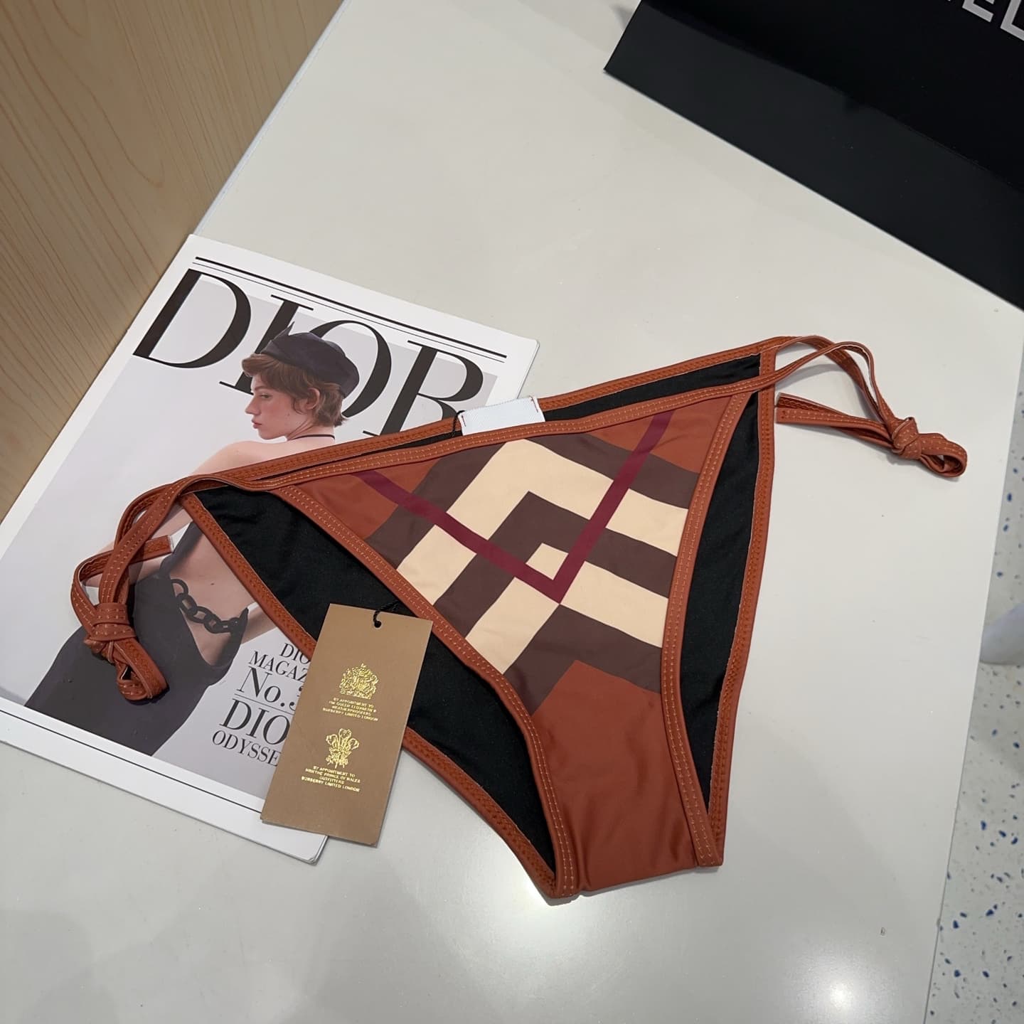 C24865 Burberry swimsuits — image 5