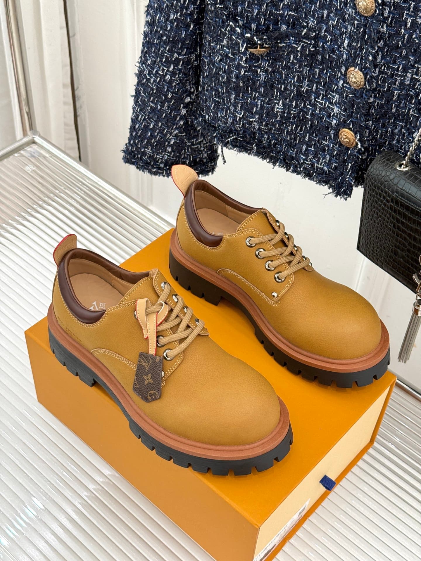 D9082 🏧𝐋𝐕 Remix derby new product — image 3