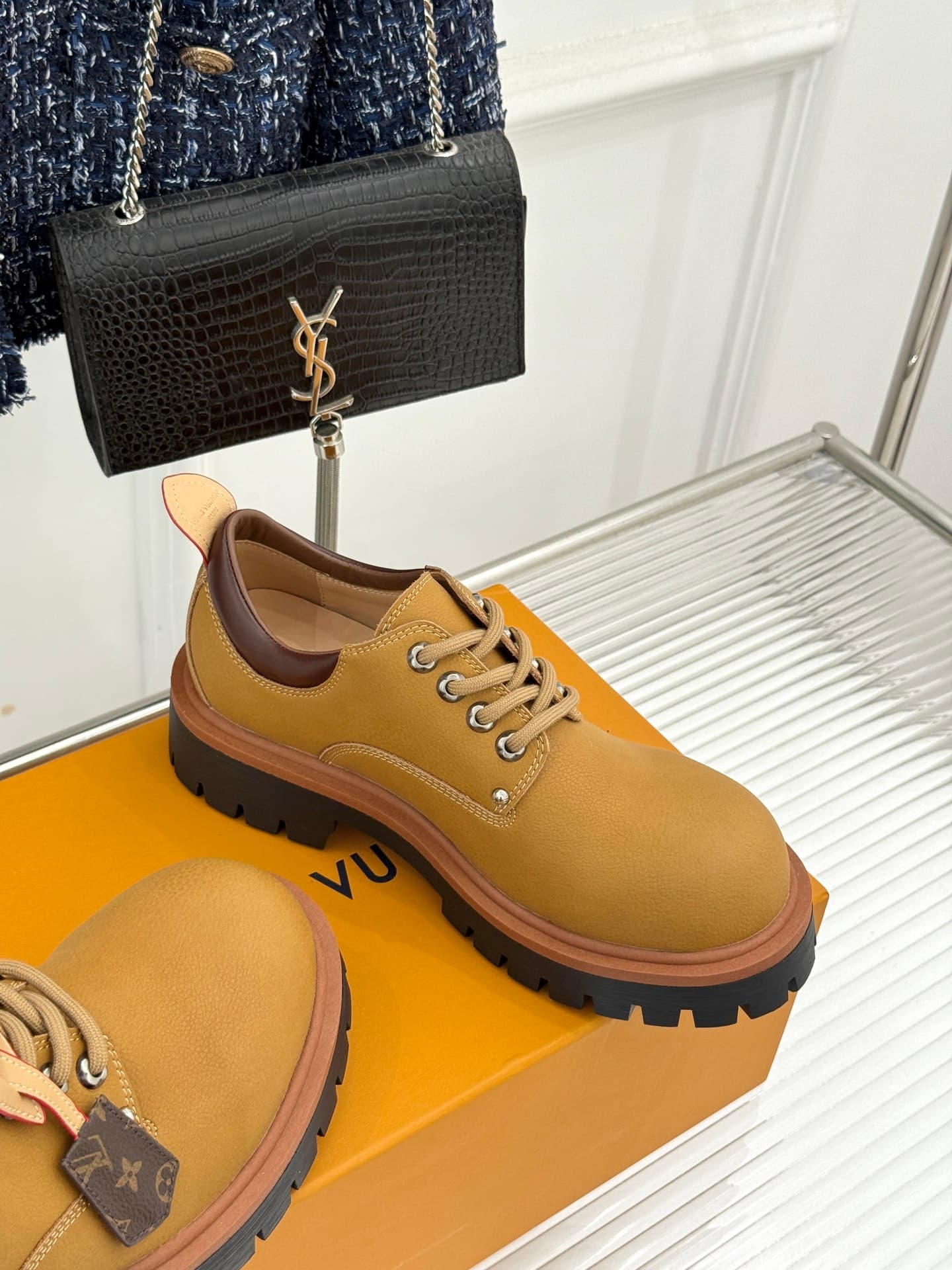 D9082 🏧𝐋𝐕 Remix derby new product — image 5