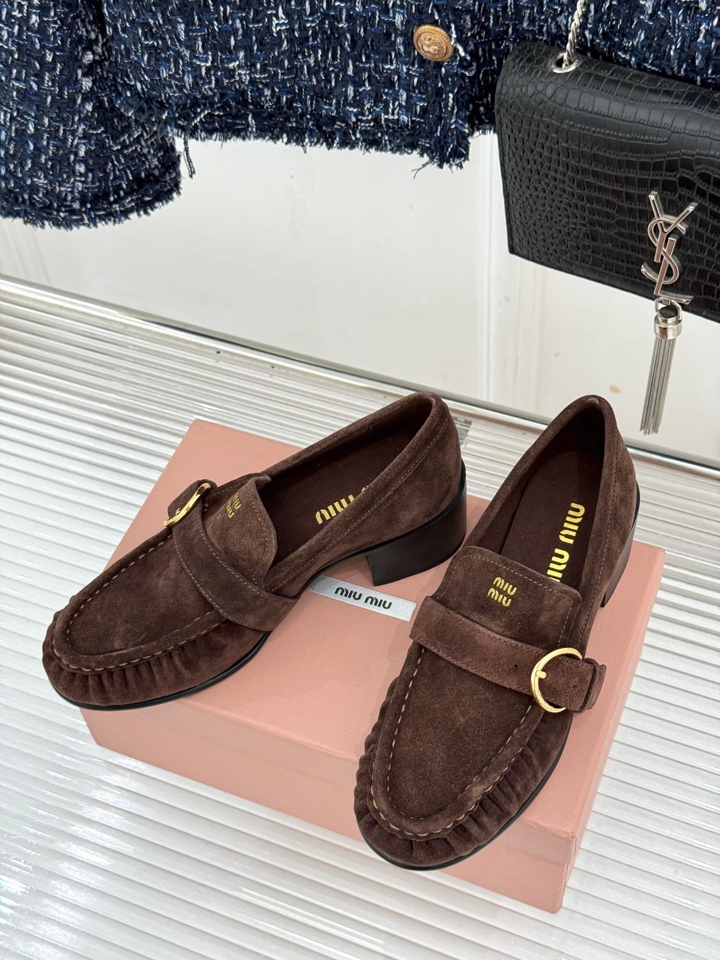 D10520 🏧𝐌𝐢𝐮𝐌𝐢𝐮Miu Miu’s top new models — image 2