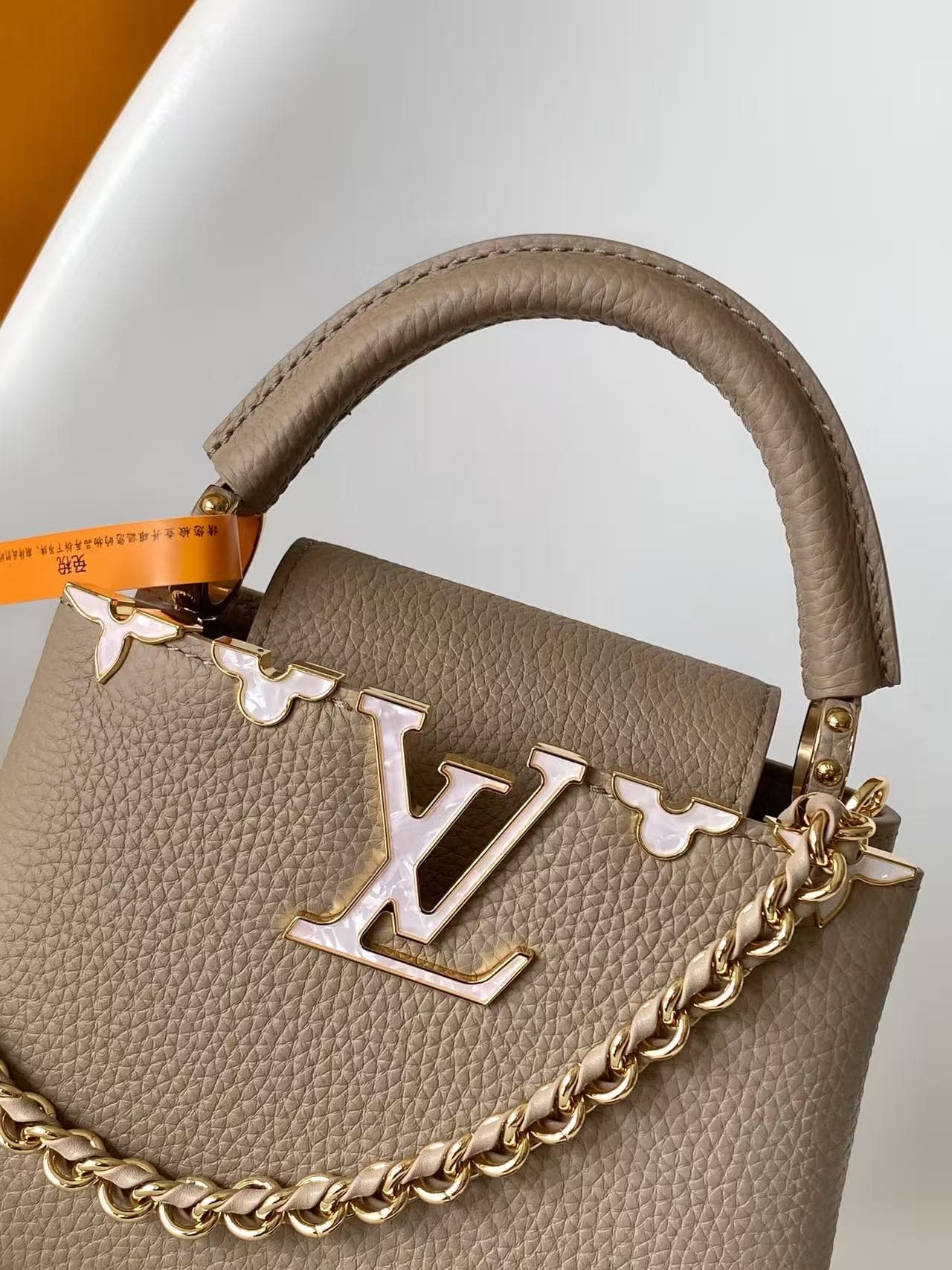 C5125 💰M10167 gray M10167 white M10169 M10168 M10167 M10166 top-quality original items, dynamic 163. This medium-sized Capucines handbag is made of rich Taurillon leather, with a glossy shell texture that features the Monogram floral pattern. The elegant  — image 5