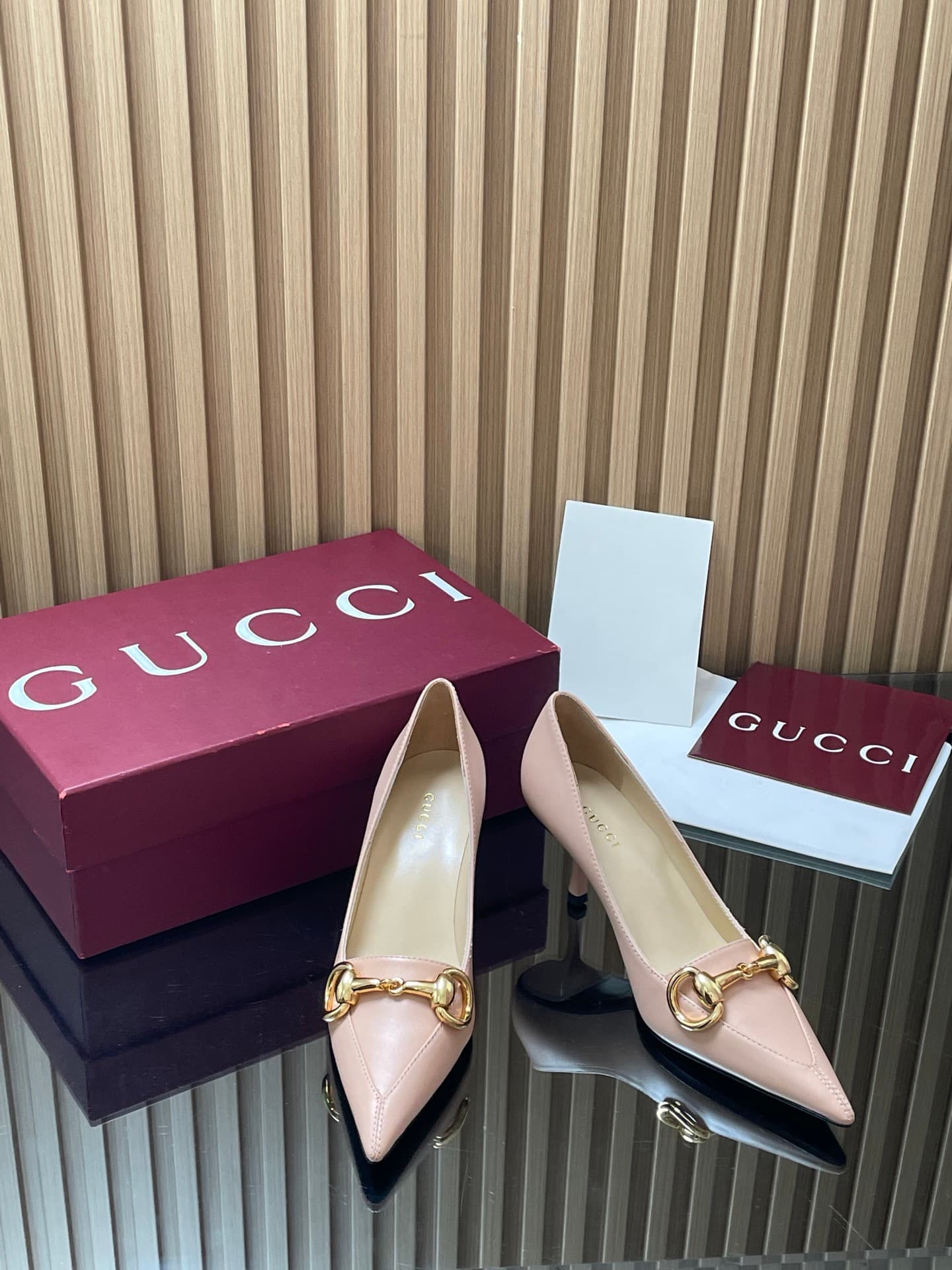 D6882 GuCC High-End Collection 2026 Spring/Summer Boulevard Early Autumn Series’ first model, new design 🆕 High heels, large size with horse buckle fastenings, low heel shoes, stylish high-heel fashion shoes with pointed toe 🔥 Authentic original quality!  — image 3