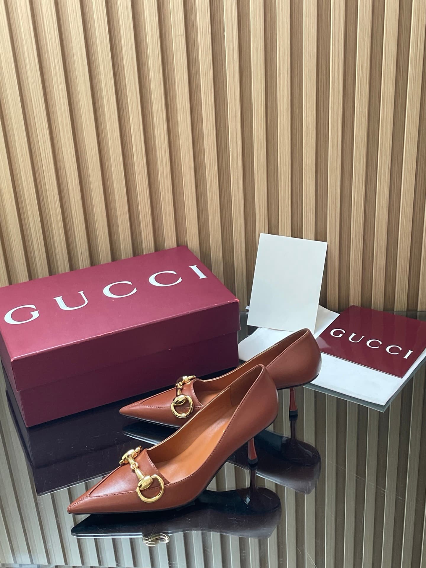 D6881 GuCC High-End Collection 2026 Spring/Summer Boulevard Early Autumn Series First Release, New Design 🆕 High heels, large size with horse buckle fastenings, low-toe style, tall heels, elegant women’s shoes 🔥 Authentic original quality! Every detail is — image 4