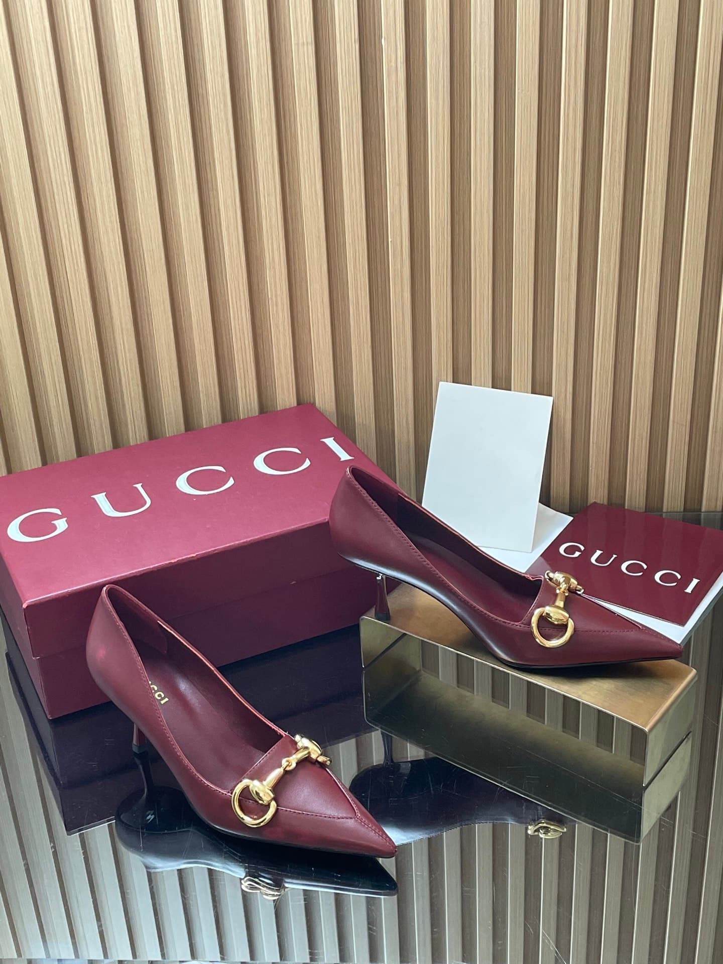 D6880 GuCC High-End Collection 2026 Spring/Summer Boulevard Early Autumn Series First Release, New Design 🆕 High heels, large size with buckle fastenings, low-toe style, tall heels, stylish and elegant shoes 🔥 Authentic original quality! Every detail is c — image 1
