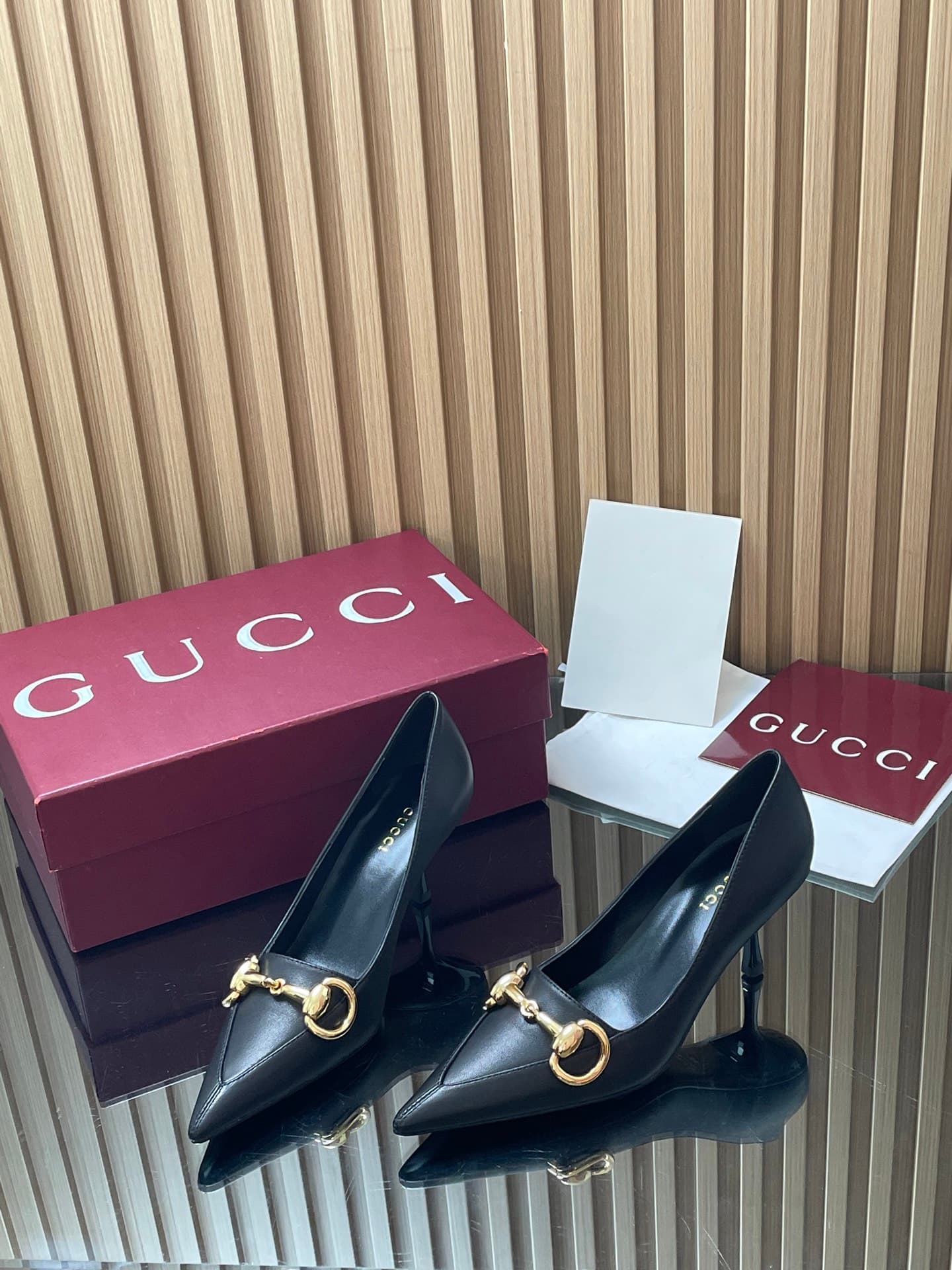D6877 GuCC High-End Boutique 2026 Spring/Summer Boulevard Early Autumn Collection’s first model – new design 🆕 High heels, large horse buckle straps, low heel shoes, tall heels, stylish women’s shoes 🔥 Authentic original quality! Every detail is carefully — image 3