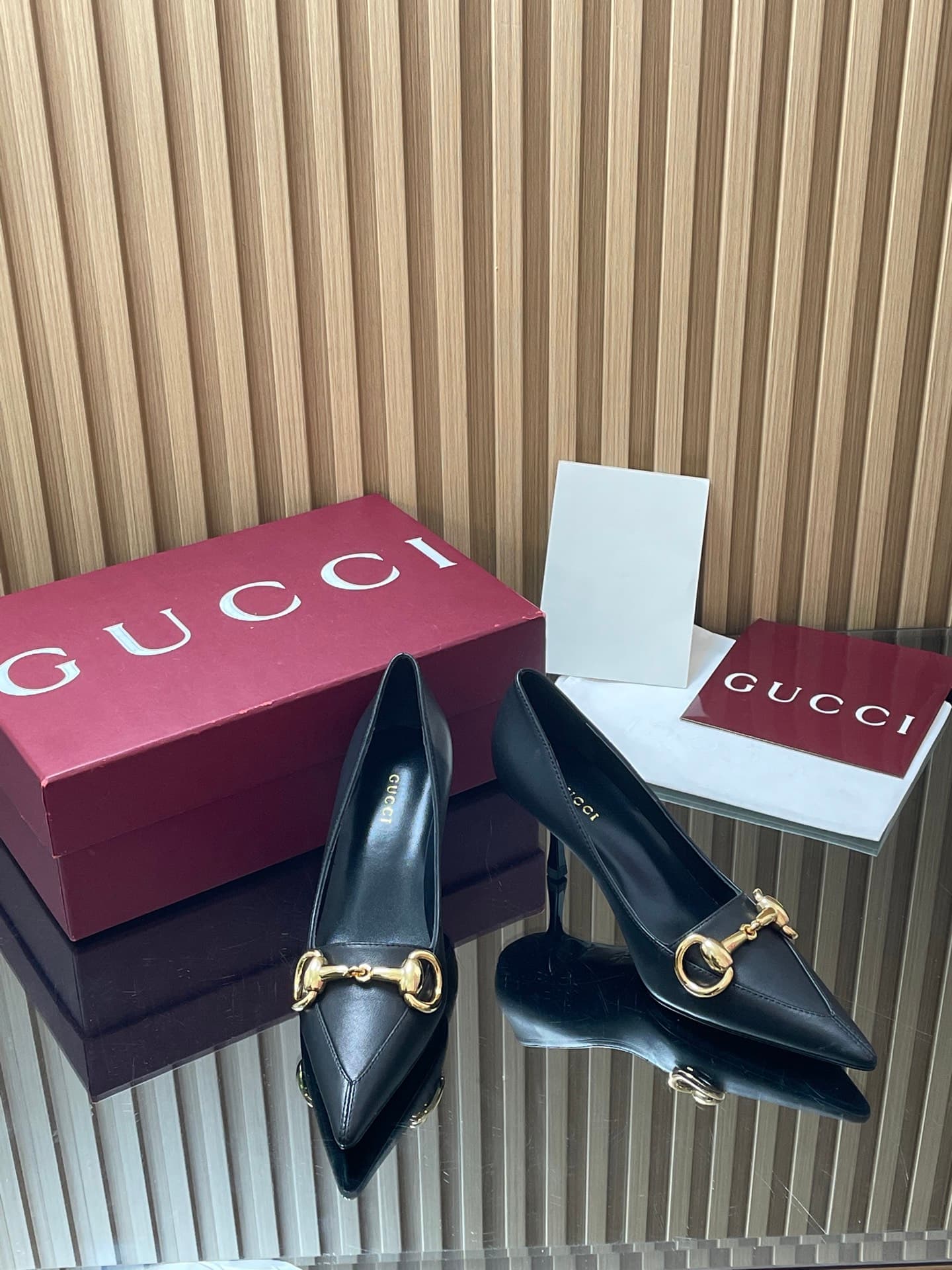 D6877 GuCC High-End Boutique 2026 Spring/Summer Boulevard Early Autumn Collection’s first model – new design 🆕 High heels, large horse buckle straps, low heel shoes, tall heels, stylish women’s shoes 🔥 Authentic original quality! Every detail is carefully — image 2