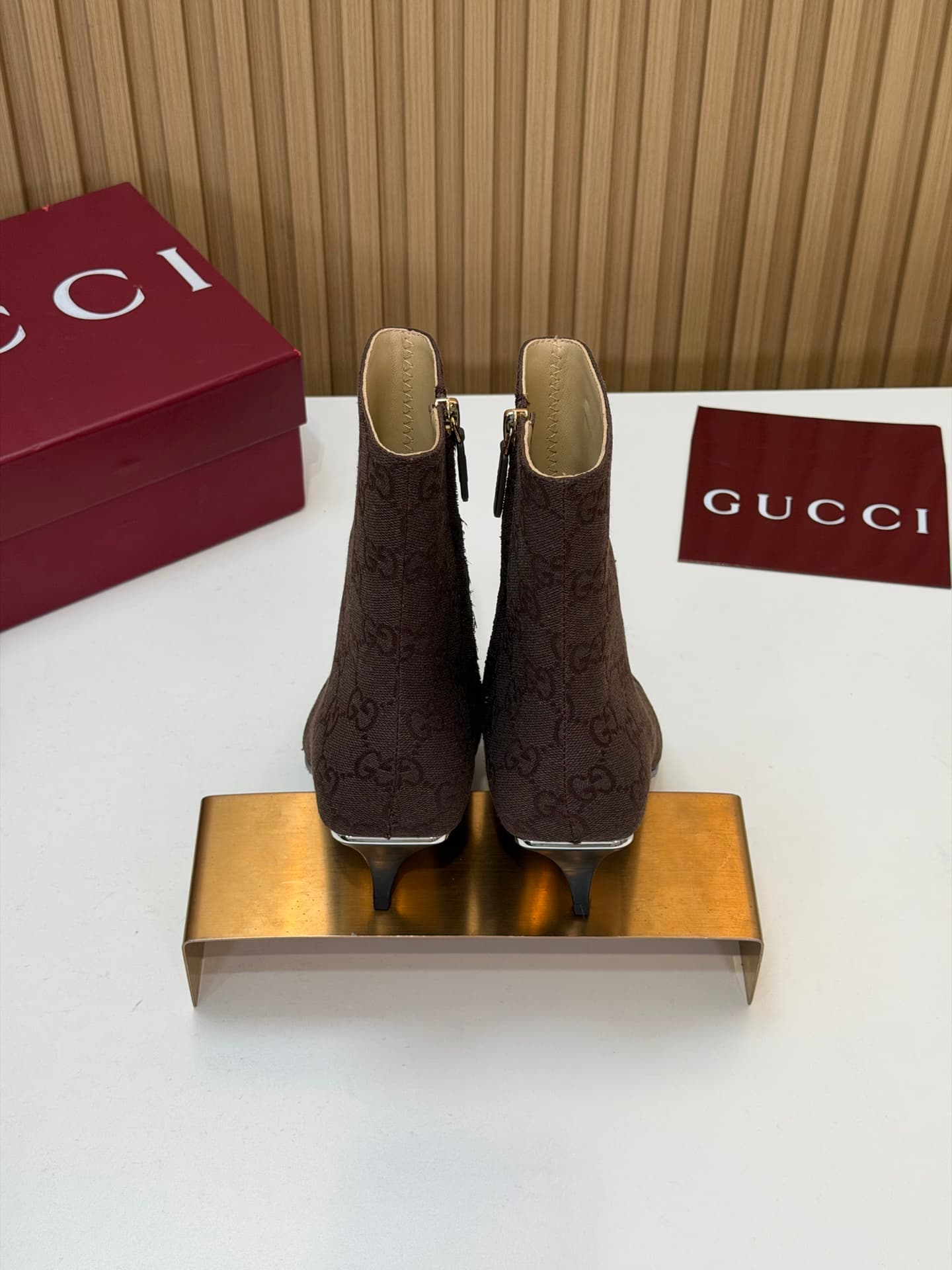 D6867 2026 early autumn 🆕 GUCCI high-end boutique Vittoria series ankle boots – new autumn/winter products 🆕 Gucci small toe ankle boots 😍 Manequin mid-heel with extended toe and side zipper low boots ‼️ Top quality 🆙 purchased through agent! Original 1:  — image 5