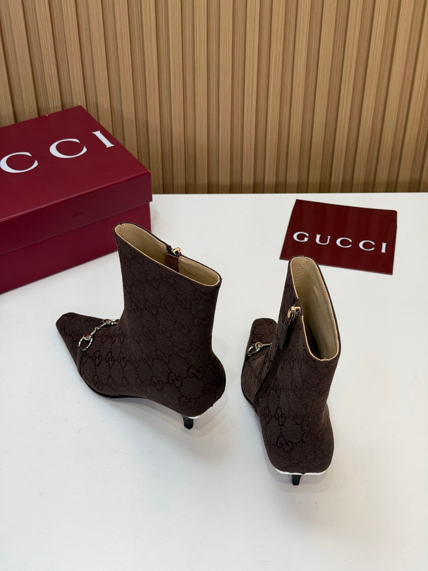 D6867 2026 early autumn 🆕 GUCCI high-end boutique Vittoria series ankle boots – new autumn/winter products 🆕 Gucci small toe ankle boots 😍 Manequin mid-heel with extended toe and side zipper low boots ‼️ Top quality 🆙 purchased through agent! Original 1:  — image 6