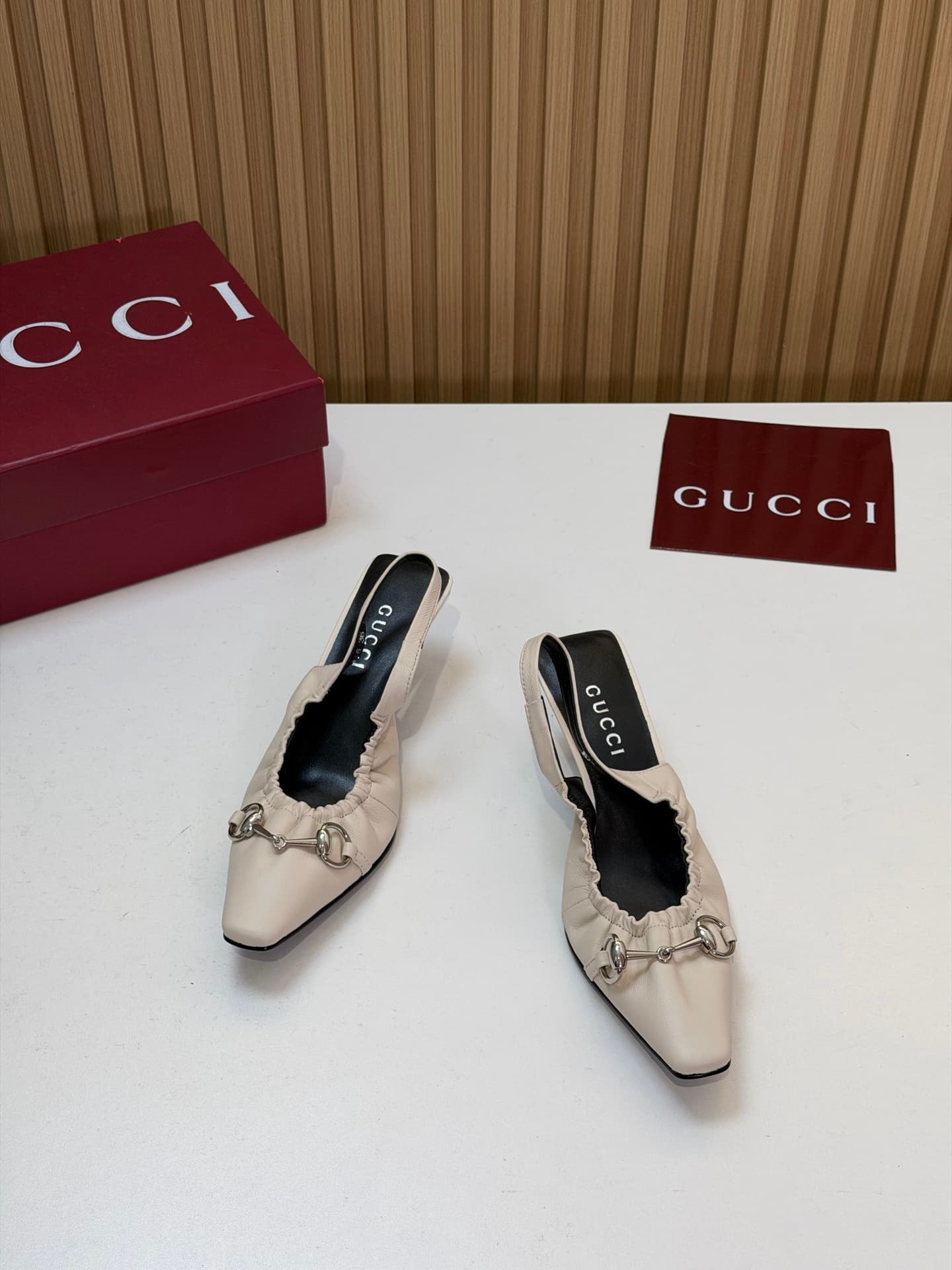 D6875 2026 early autumn 🆕 GUCCI high-end boutique. Vittoria series elastic laces, breathable low-heel women’s shoes for spring and autumn new products 🆕 Gucci small square-toe series mid-height low-heel sandals 😍 Buckle-back cat-heel shoes ‼️ Top quality  — image 2