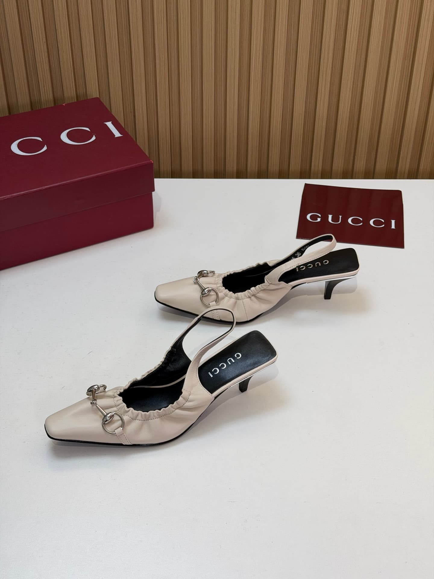 D6875 2026 early autumn 🆕 GUCCI high-end boutique. Vittoria series elastic laces, breathable low-heel women’s shoes for spring and autumn new products 🆕 Gucci small square-toe series mid-height low-heel sandals 😍 Buckle-back cat-heel shoes ‼️ Top quality  — image 4