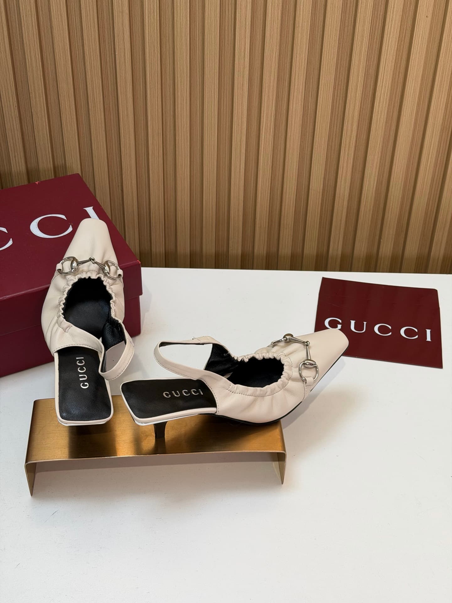 D6875 2026 early autumn 🆕 GUCCI high-end boutique. Vittoria series elastic laces, breathable low-heel women’s shoes for spring and autumn new products 🆕 Gucci small square-toe series mid-height low-heel sandals 😍 Buckle-back cat-heel shoes ‼️ Top quality  — image 5