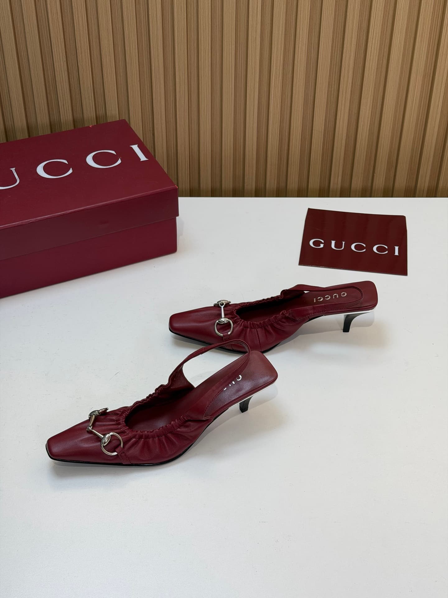 D6876 2026 Early Autumn 🆕 GUCCI High-end Boutique Vittoria series elastic laces, breathable low-heel women’s shoes for spring and autumn new arrivals 🆕 Gucci small square-toe series mid-height low-heel sandals 😍 Horsehead clasp back-empty cat-heel shoes ‼ — image 4