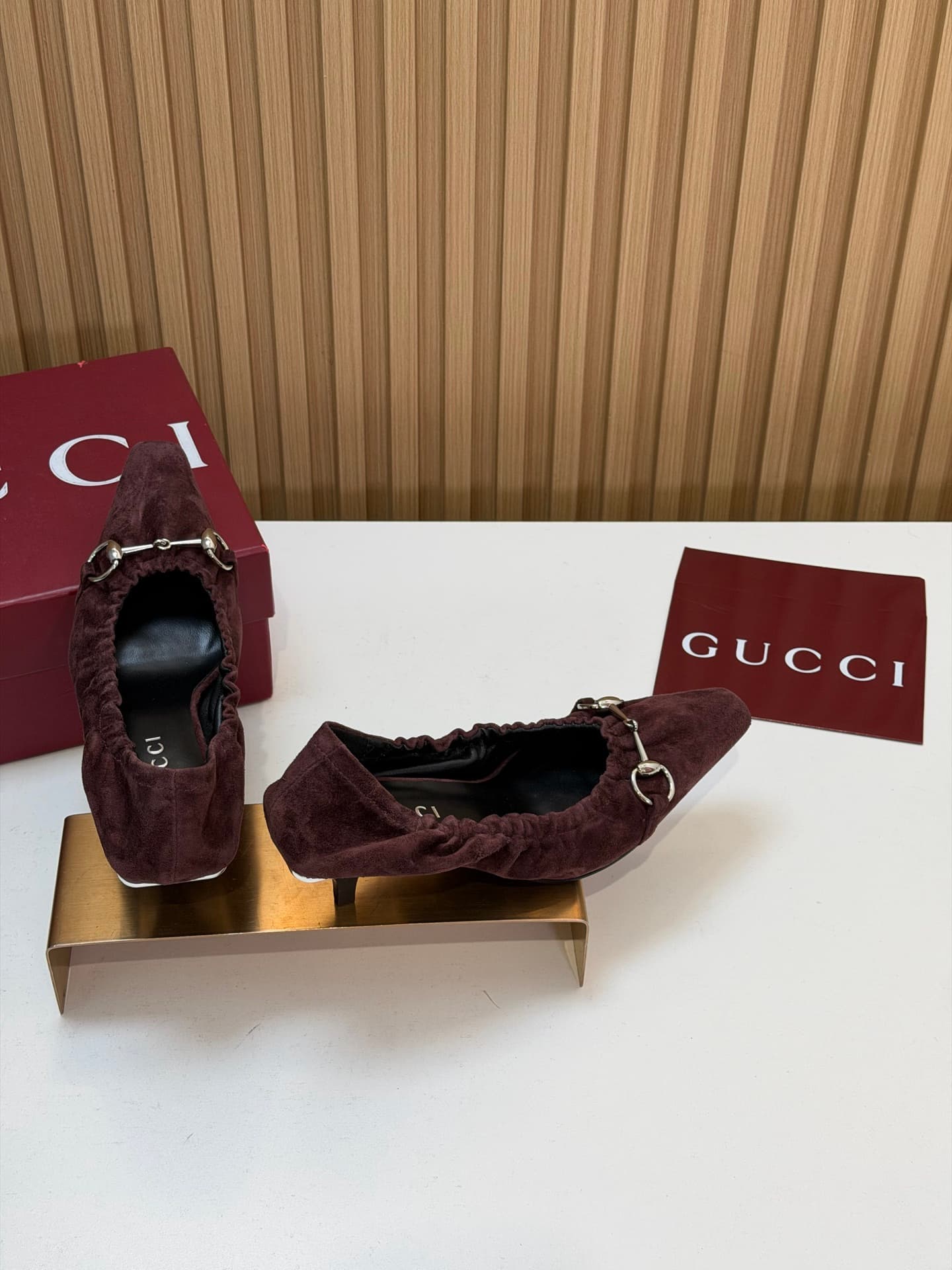 D6870 2026 Early Autumn 🆕 GUCCI High-end Boutique Vittoria Series elastic laces, rubber straps, breathable women’s shoes for spring and autumn new arrivals 🆕 Gucci small toe series mid-height, breathable sandals 😍 Horsehair clasp, open back cat heel shoes — image 5