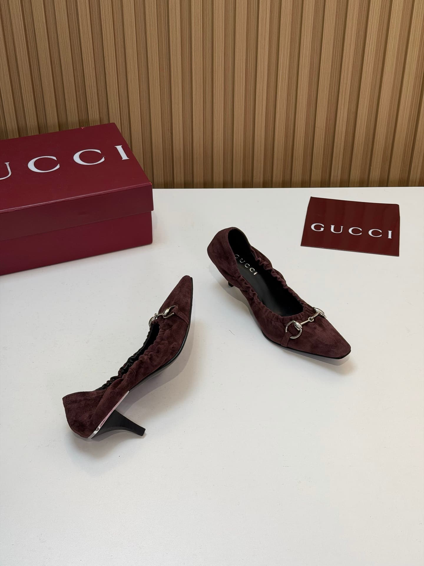 D6870 2026 Early Autumn 🆕 GUCCI High-end Boutique Vittoria Series elastic laces, rubber straps, breathable women’s shoes for spring and autumn new arrivals 🆕 Gucci small toe series mid-height, breathable sandals 😍 Horsehair clasp, open back cat heel shoes — image 8