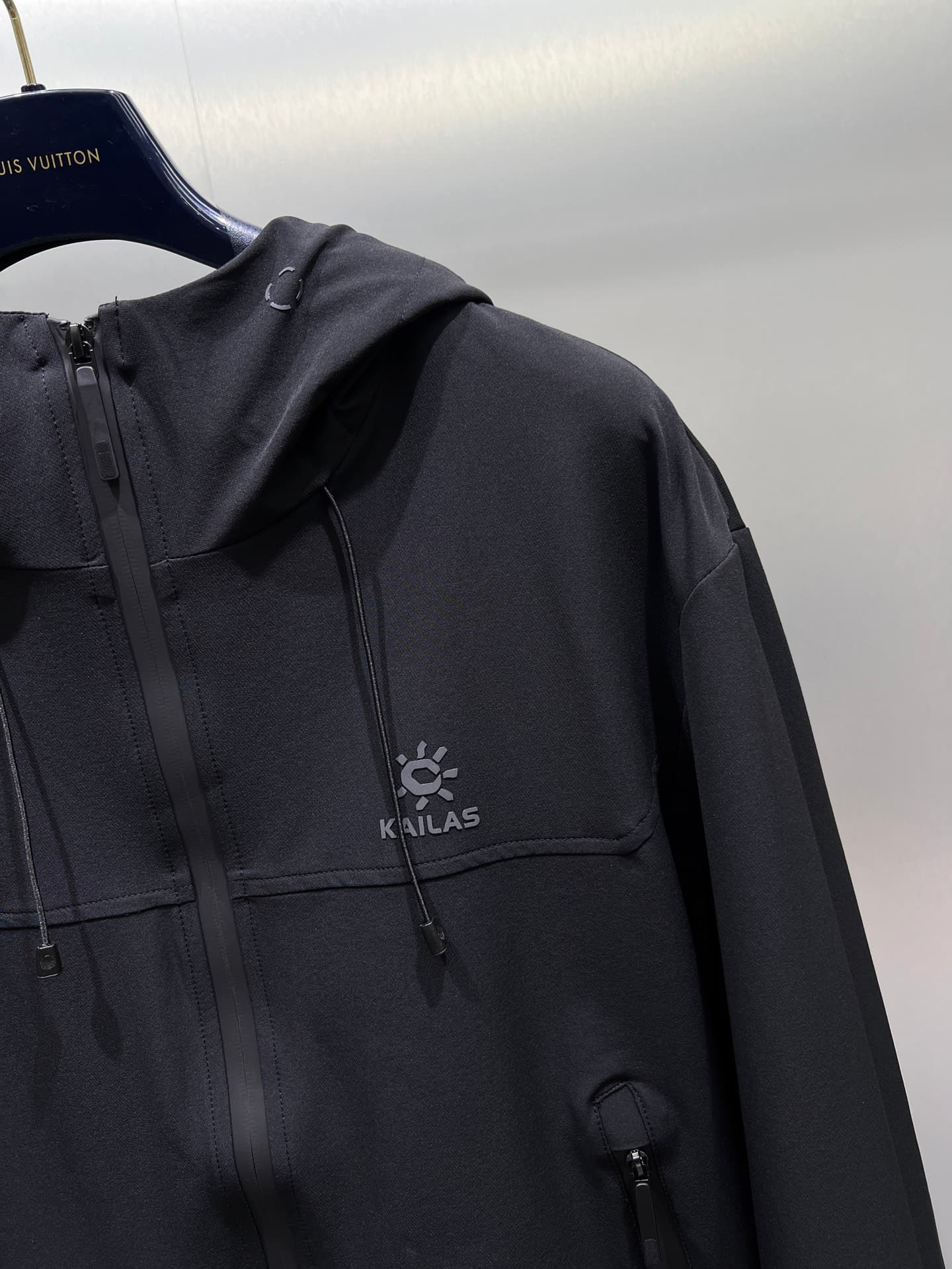 C10292 Kailas🌟 Caped jacket, outerwear 🔥 Updated on the official website ✨ Popular items, available through various channels. High-end custom designs – the quality can withstand any test. It provides you with a unique and elegant experience. All products  — image 5