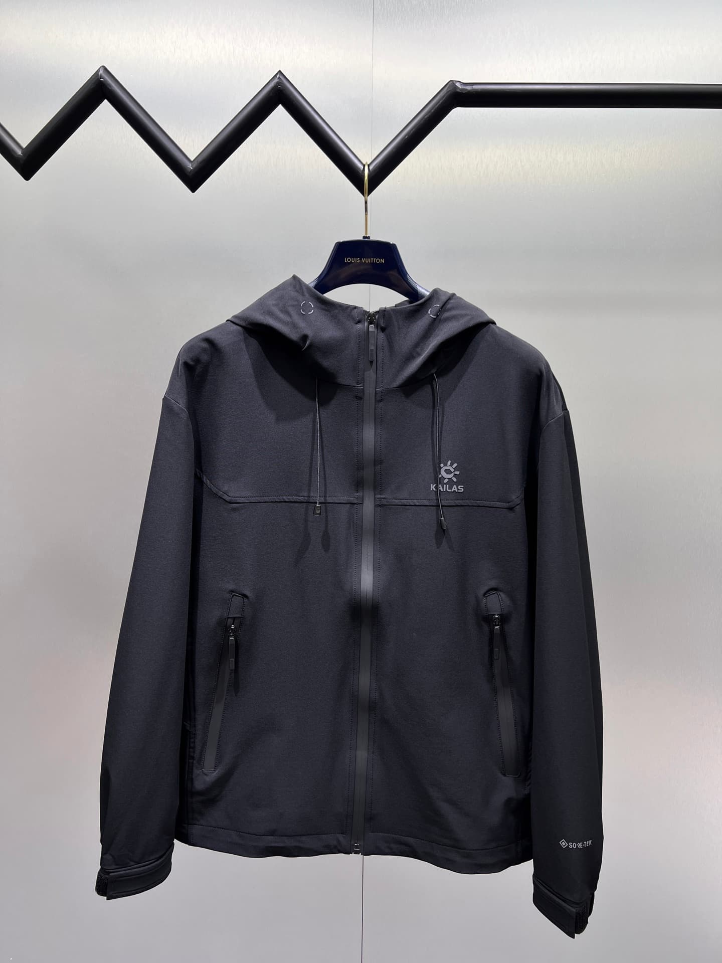 C10292 Kailas🌟 Caped jacket, outerwear 🔥 Updated on the official website ✨ Popular items, available through various channels. High-end custom designs – the quality can withstand any test. It provides you with a unique and elegant experience. All products  — image 1