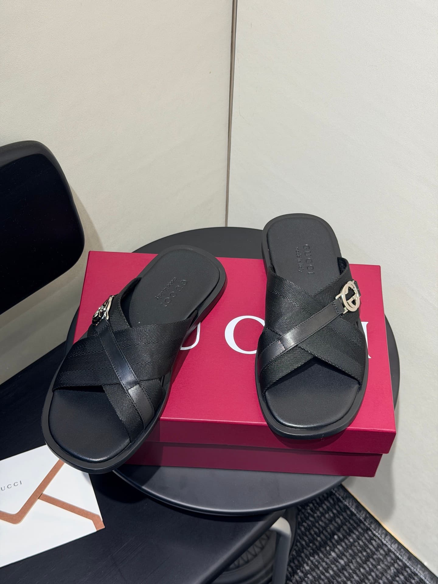 D7061 Men’s sandal shoes, crossed slippers — image 2