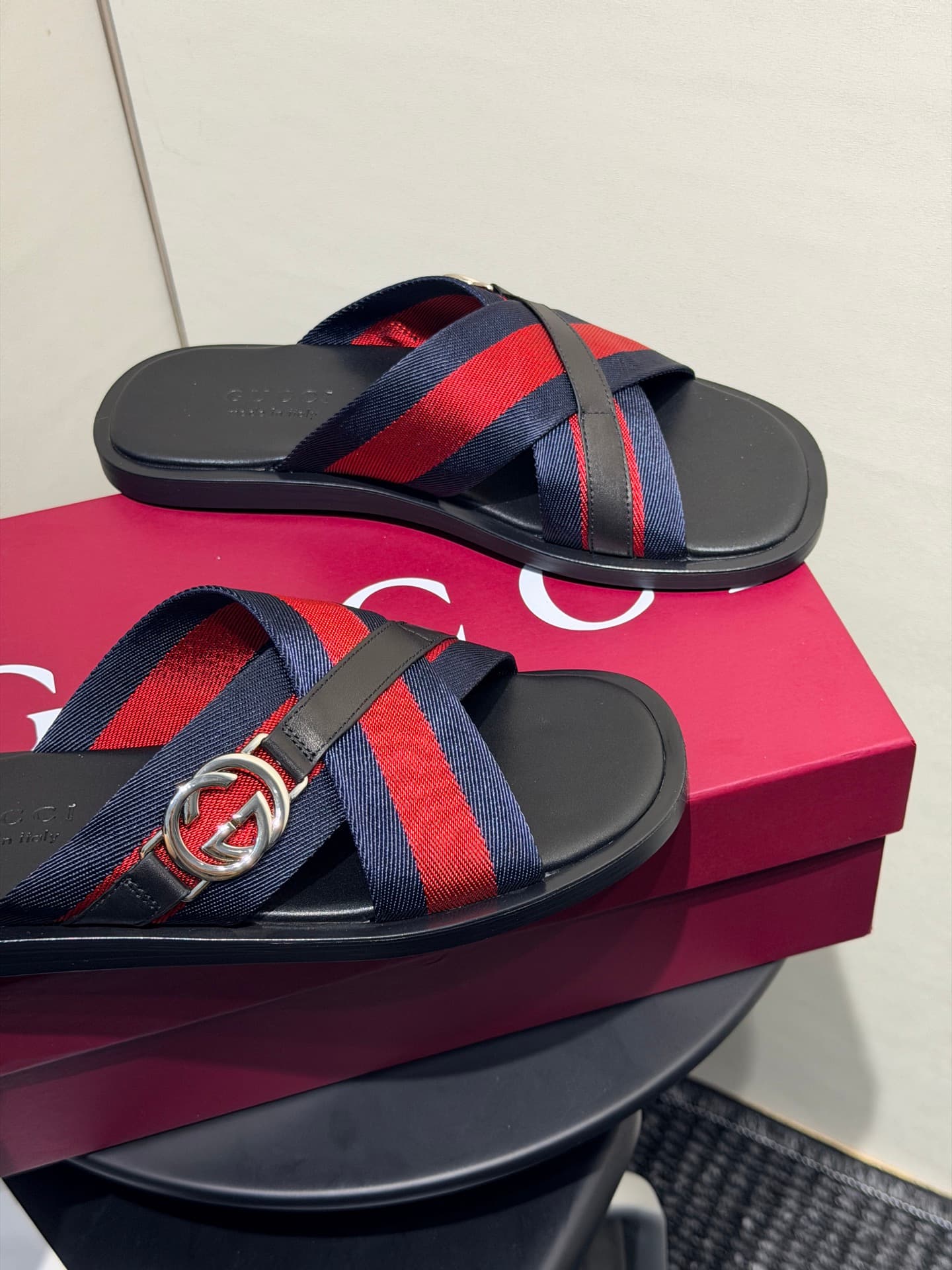D7060 Men’s sandal-like slippers, crossed slippers — image 6