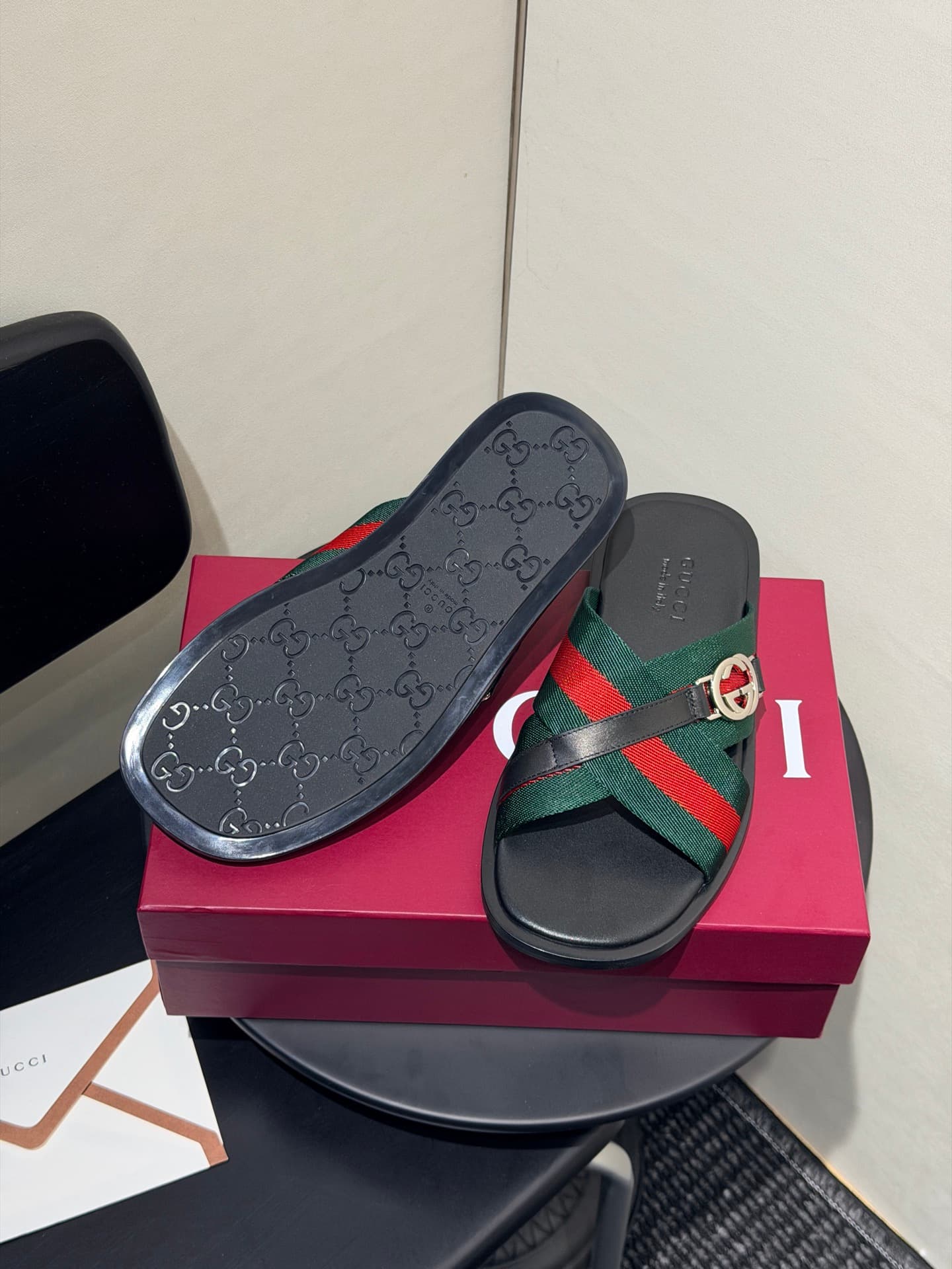 D7059 Men’s sandal-like slippers, crossed slippers — image 4