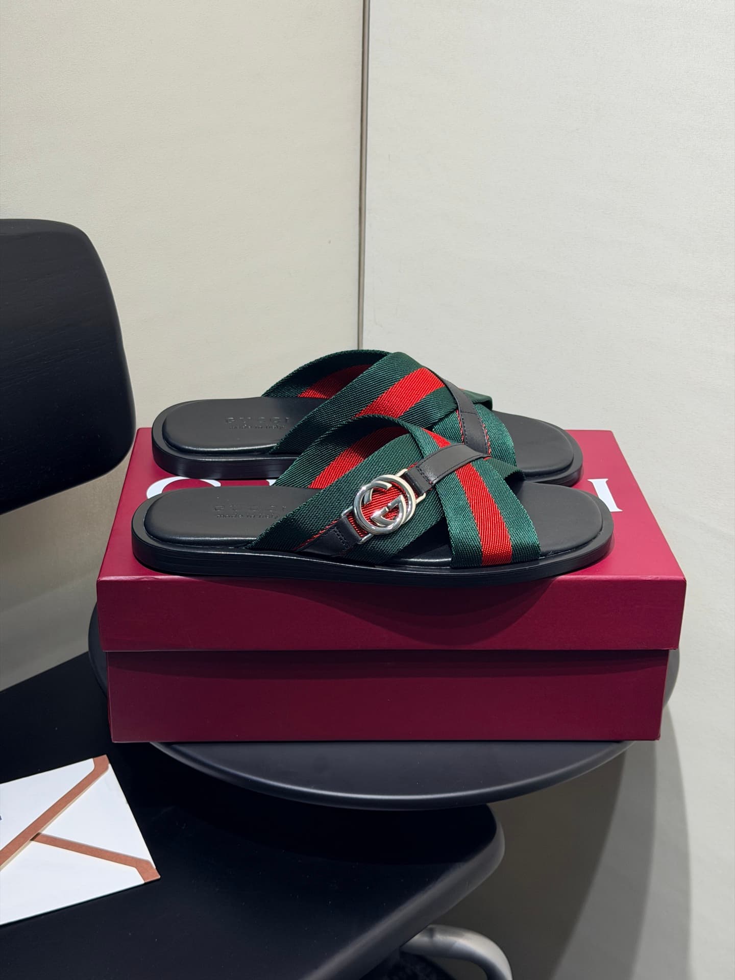 D7059 Men’s sandal-like slippers, crossed slippers — image 5