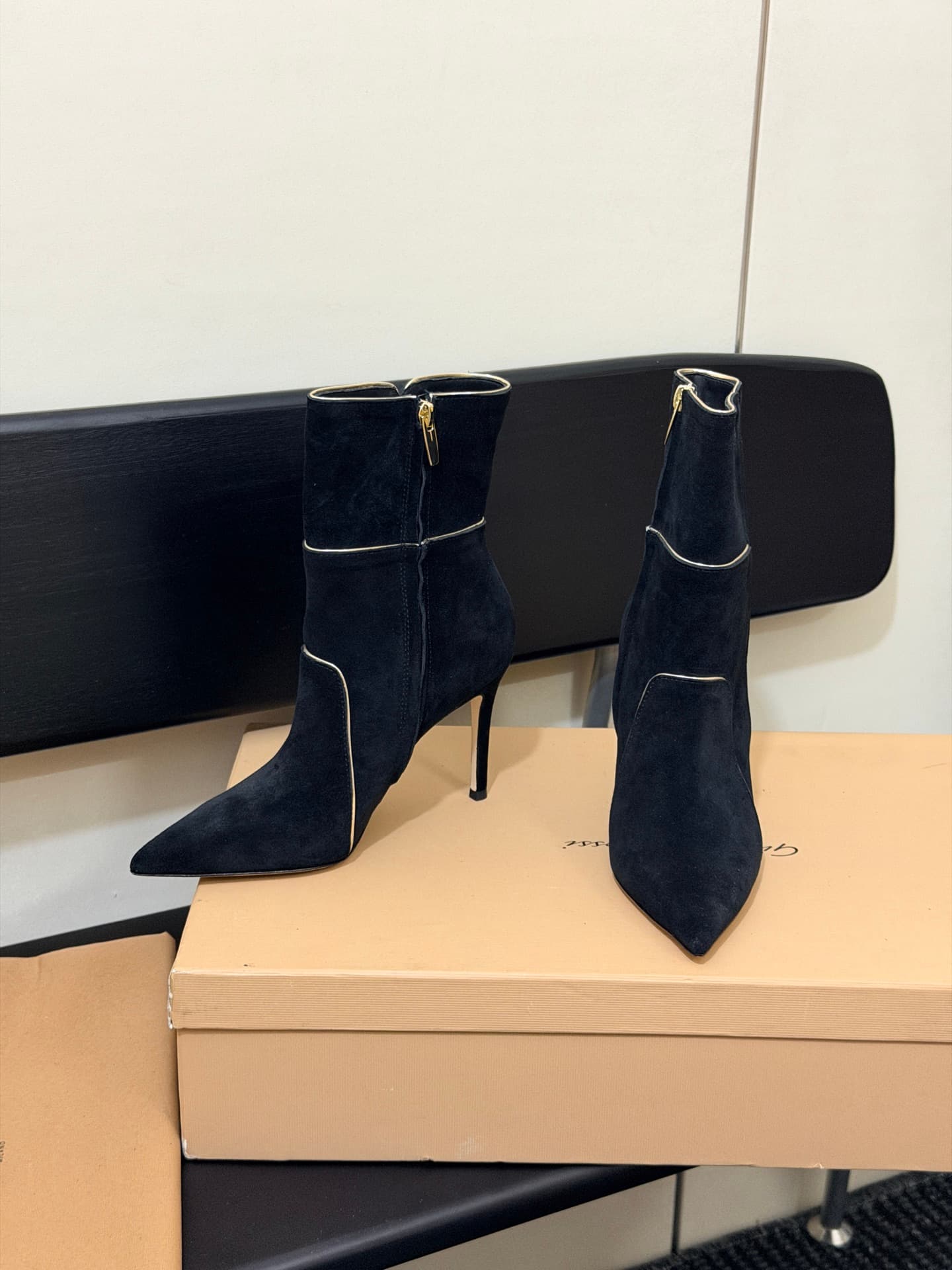 D8790 High-version products are manufactured — image 2