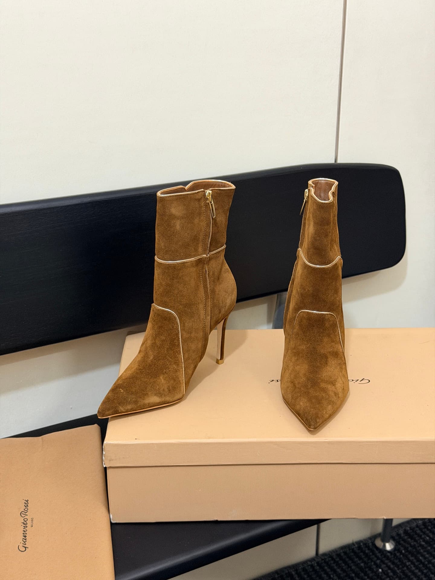 D8789 High-version products are produced in bulk — image 2