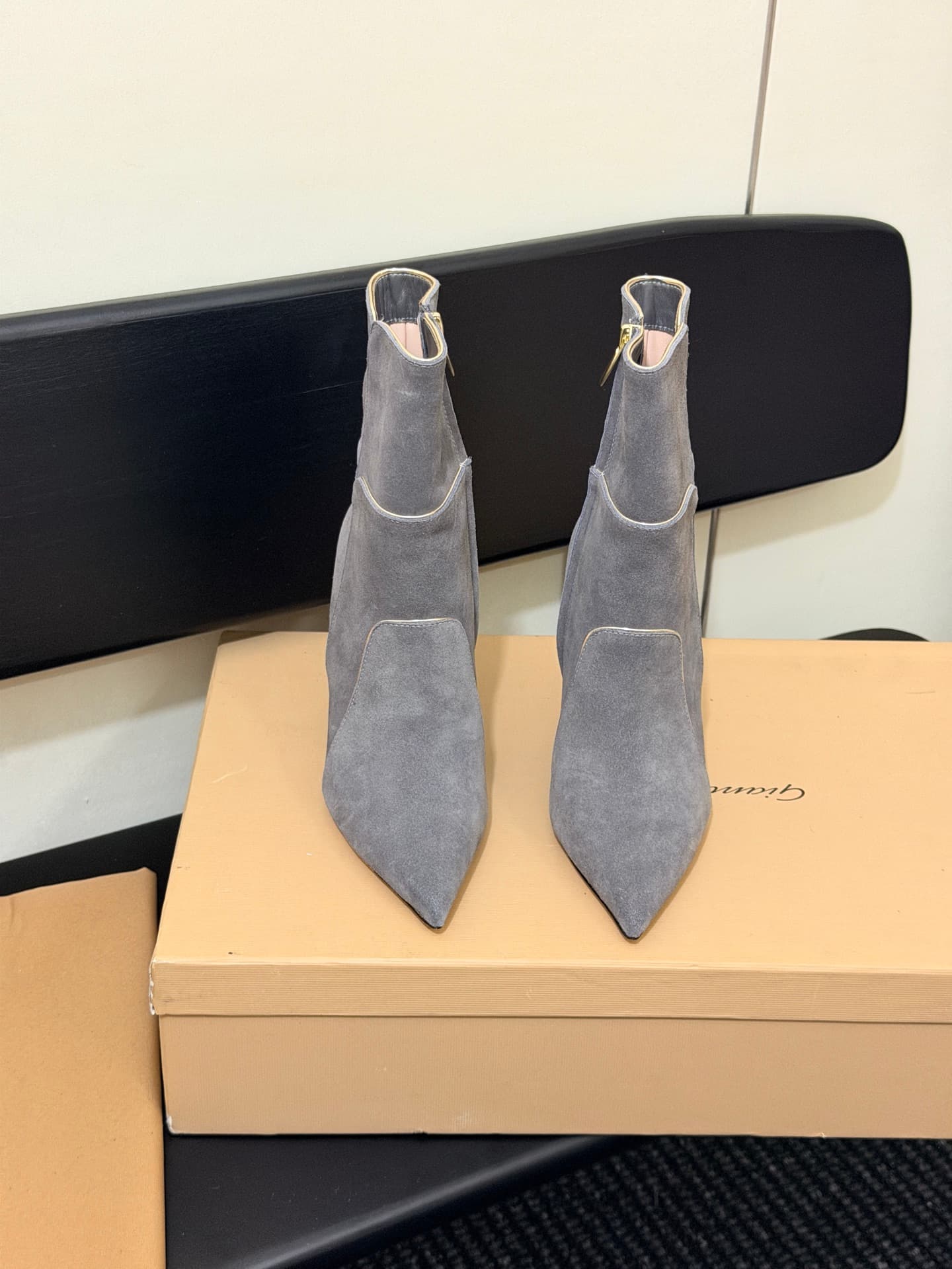 D8787 High-version products are produced in factory. — image 4