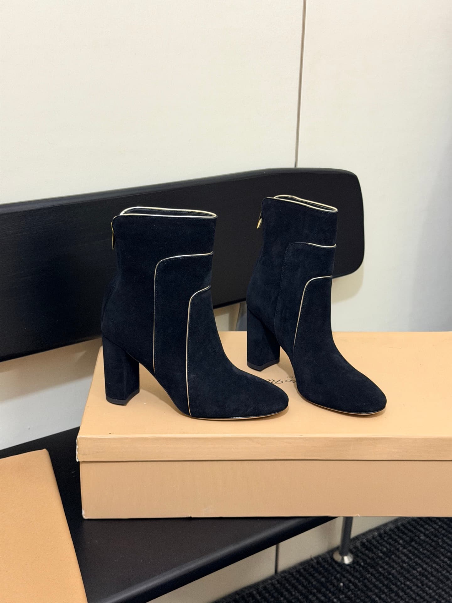 D8786 High-version products are manufactured — image 3