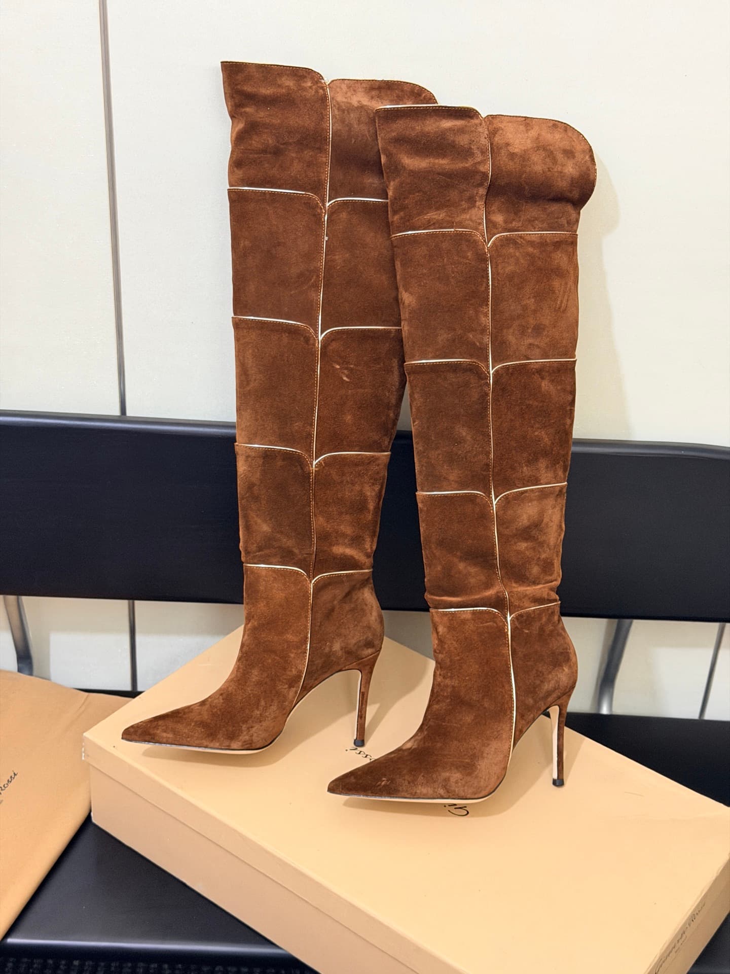 D8797 High-version products are manufactured — image 3