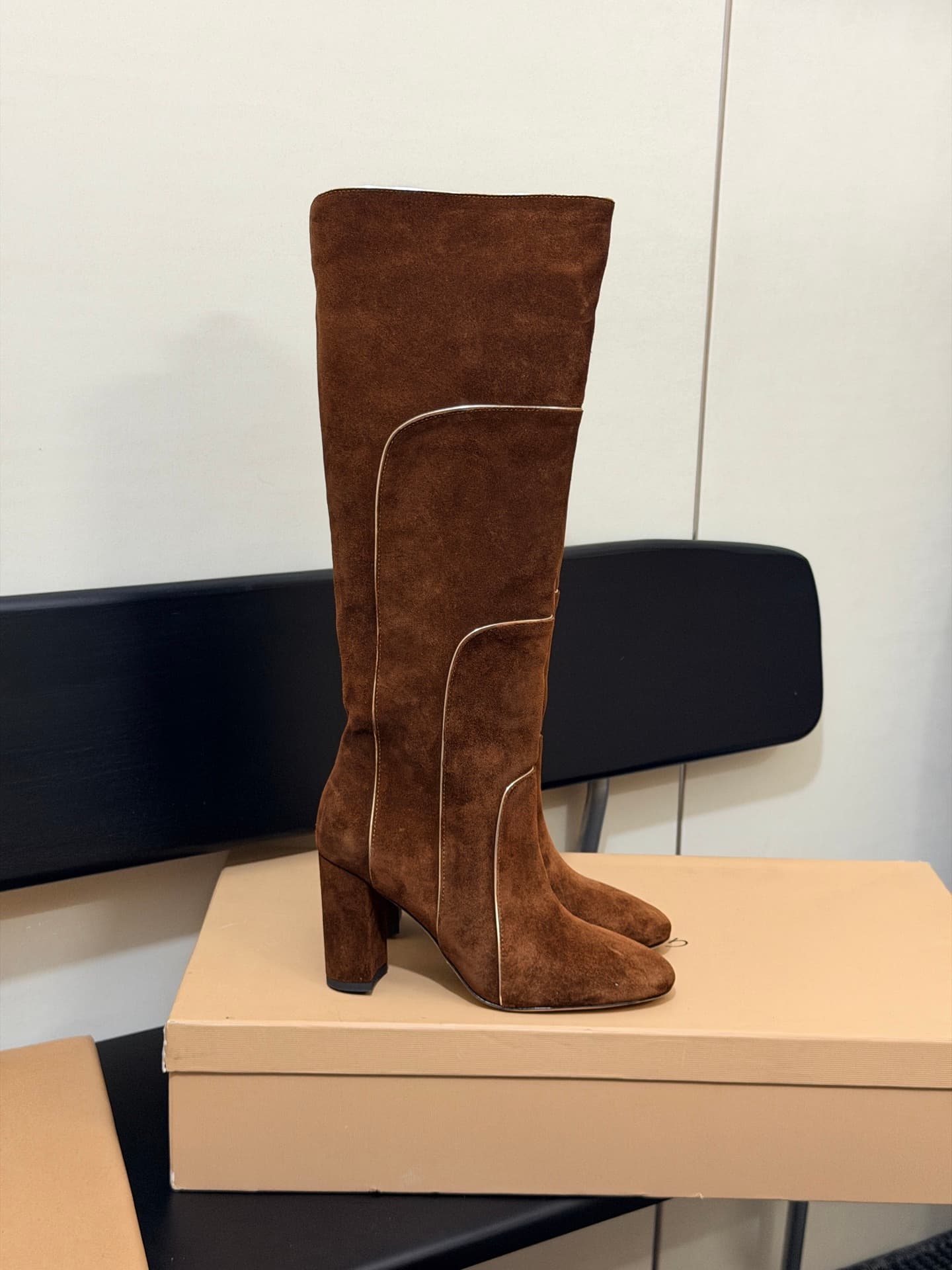D8795 High-version products are produced at the factory — image 1