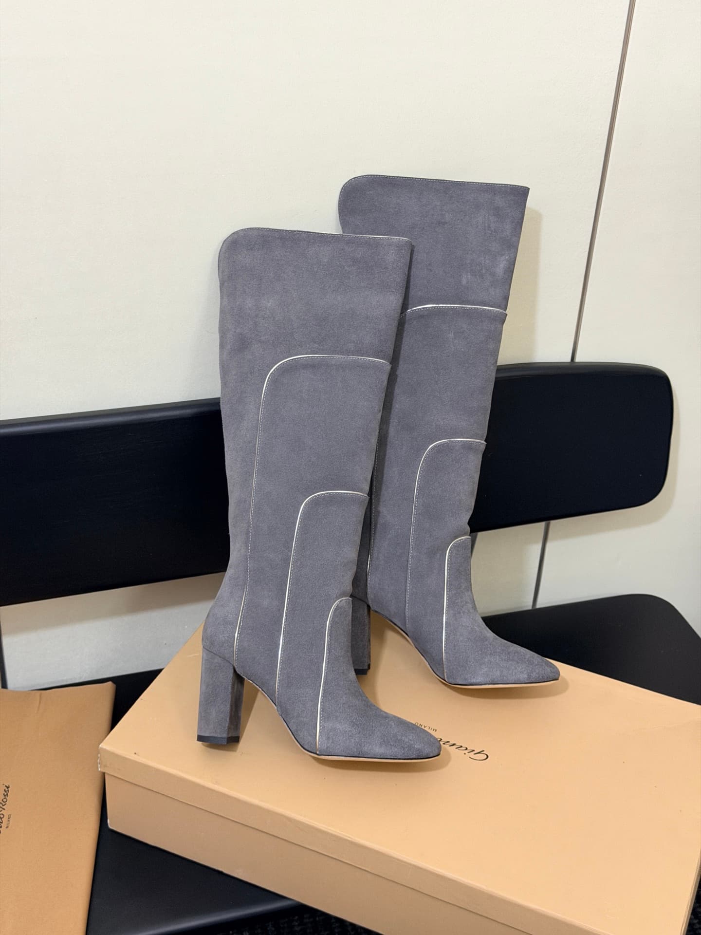 D8793 High-version products are produced in factories — image 4