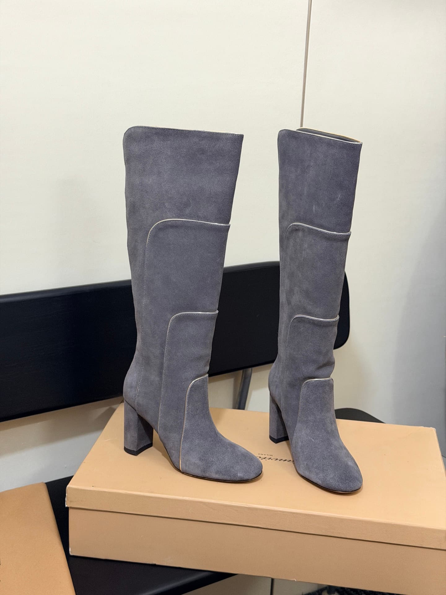 D8793 High-version products are produced in factories — image 3
