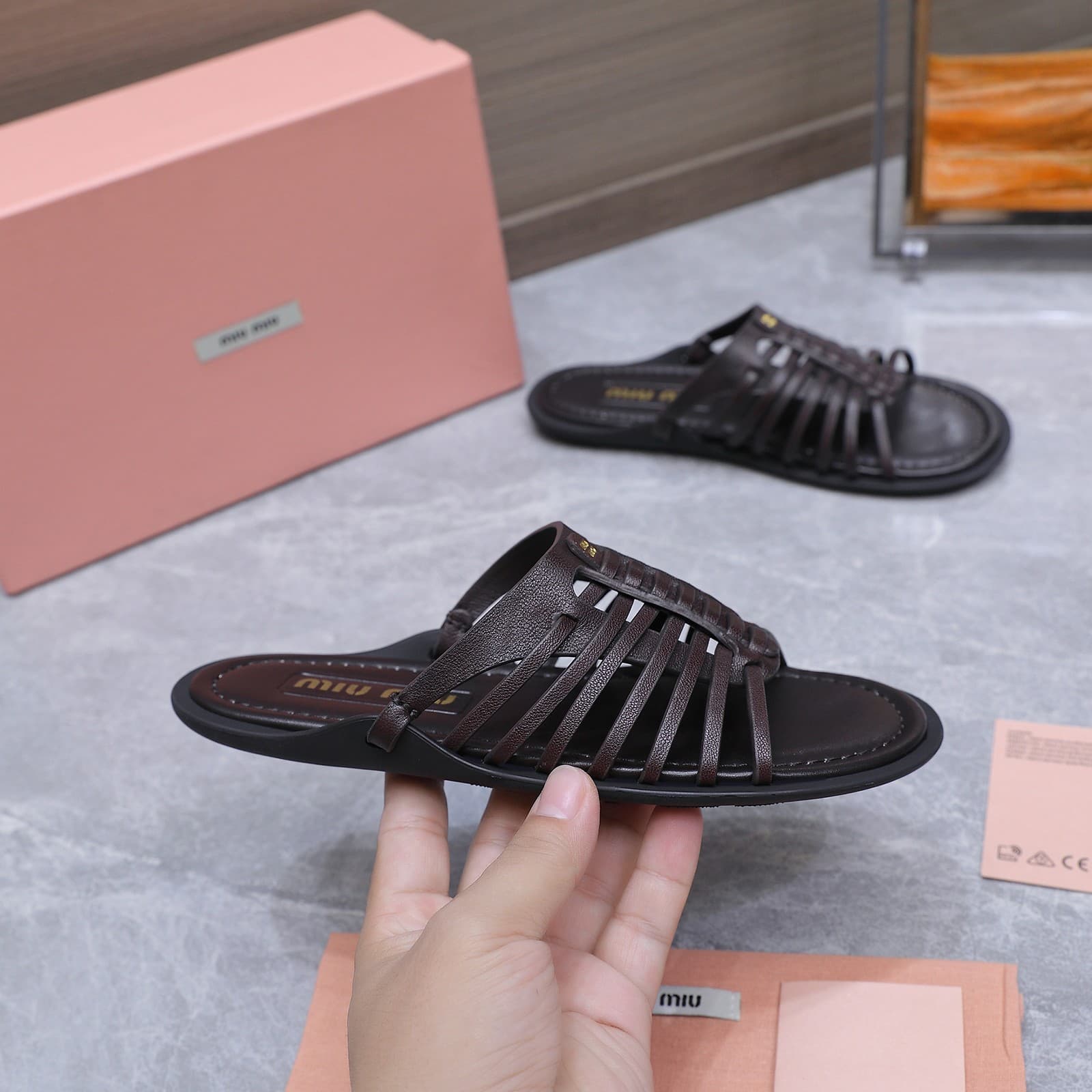 D10622 MIUMIU Vintage/retro knitted upper, open buckle back strap, bare heel sandals — image 3