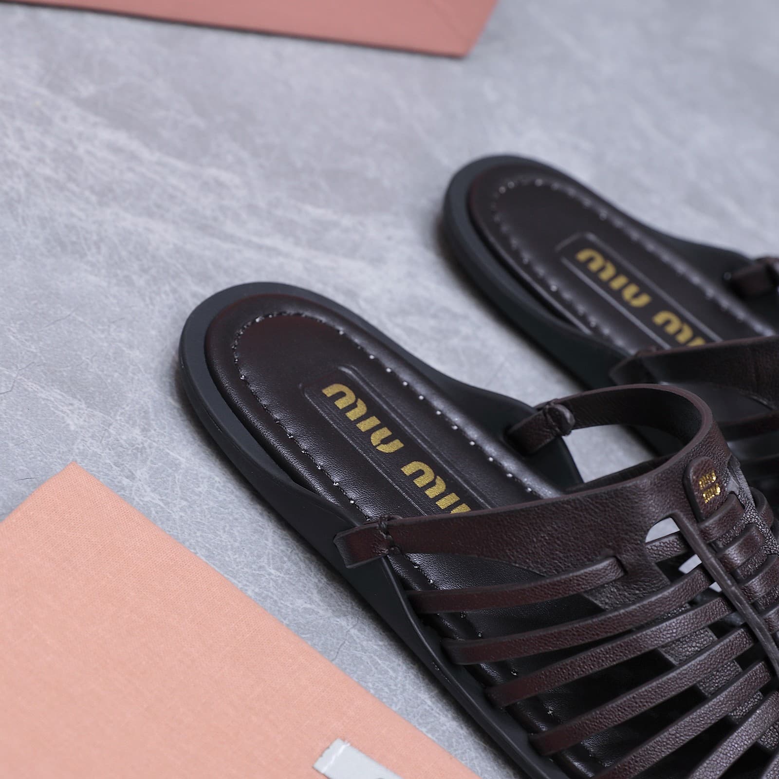D10622 MIUMIU Vintage/retro knitted upper, open buckle back strap, bare heel sandals — image 4