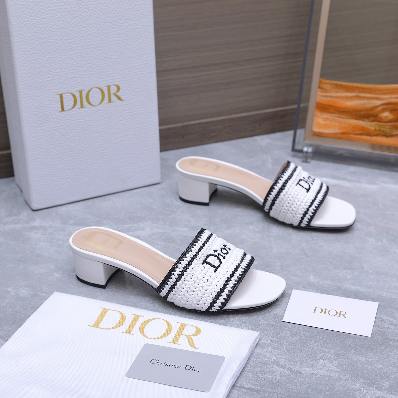D5986 Dio*r Di*o*r Iviera Woven Slippers CD letter embroidery, thick heeled slippers; Rafa flower woven and embroidered fabric, classic letter embossed slippers with a flat sole — image 2