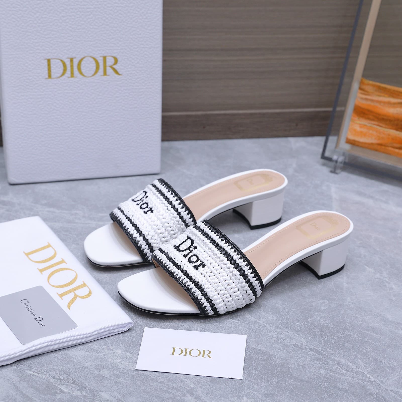 D5986 Dio*r Di*o*r Iviera Woven Slippers CD letter embroidery, thick heeled slippers; Rafa flower woven and embroidered fabric, classic letter embossed slippers with a flat sole — image 5