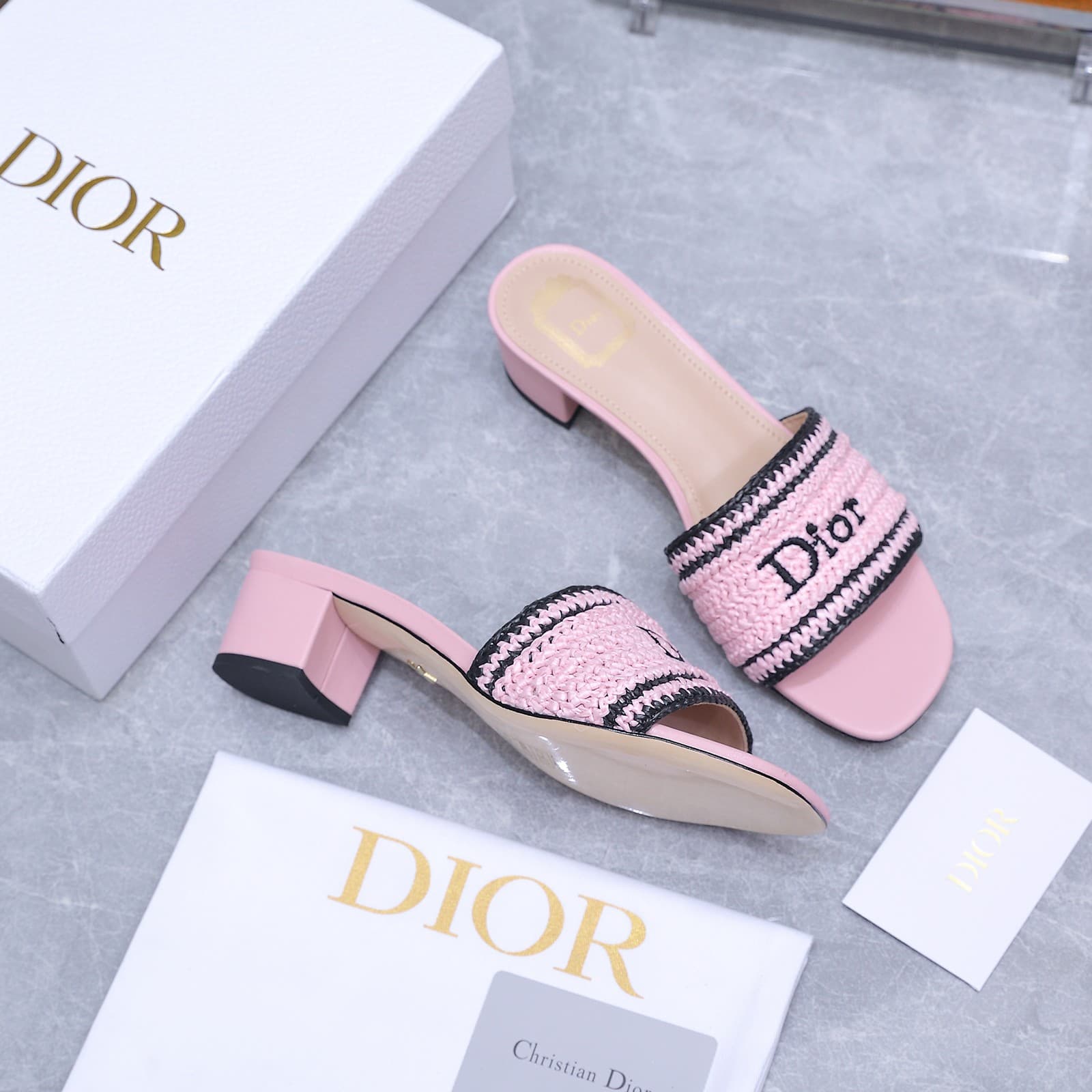 D5985 Dio*r Dio*r Iviera Woven Slippers CD letter embroidery, thick heeled slippers; Rafa grass woven and embroidered fabric; classic letter embossed slippers with a solid design — image 4