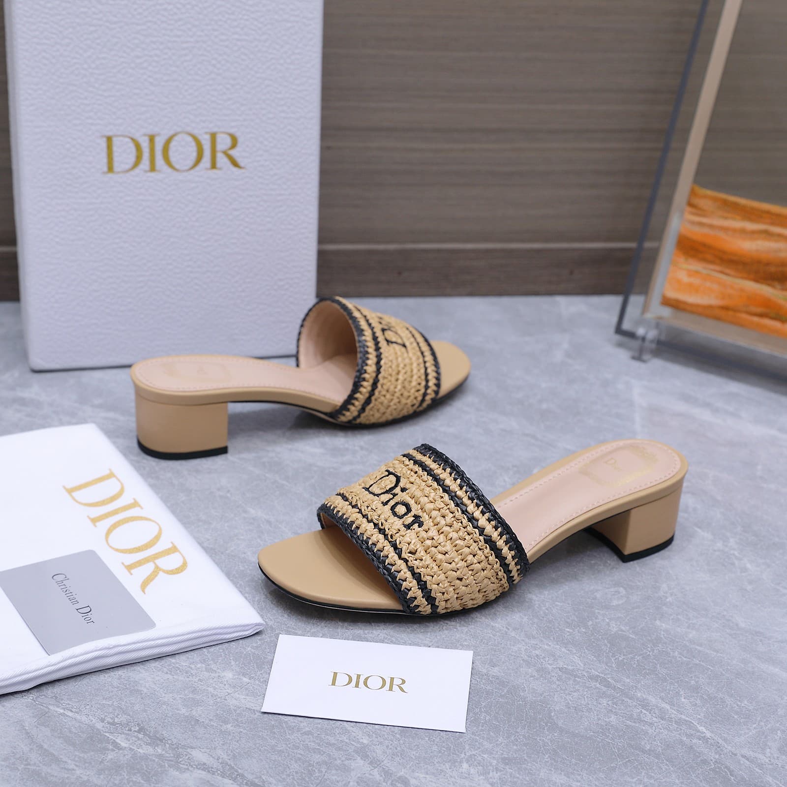 D5984 Dio*r Diore Iviera Woven slippers CD letter embroidery, thick heel slippers. Rafe grass woven and embroidered fabric. Classic letter embossed slippers with a flat sole. — image 7