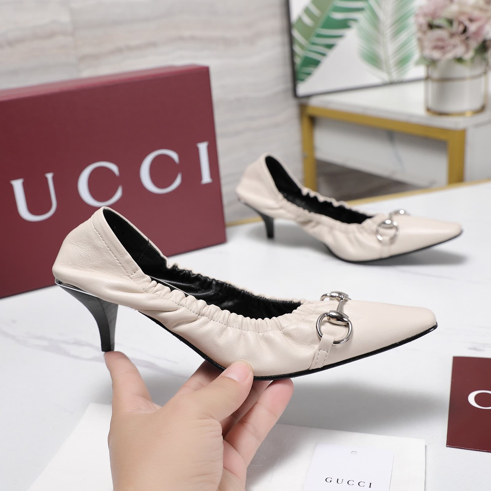 D6917 2026 Early Autumn 🆕 GUCCI High-end Collection – Elastic lace sneakers with low heel, women’s shoes — image 3