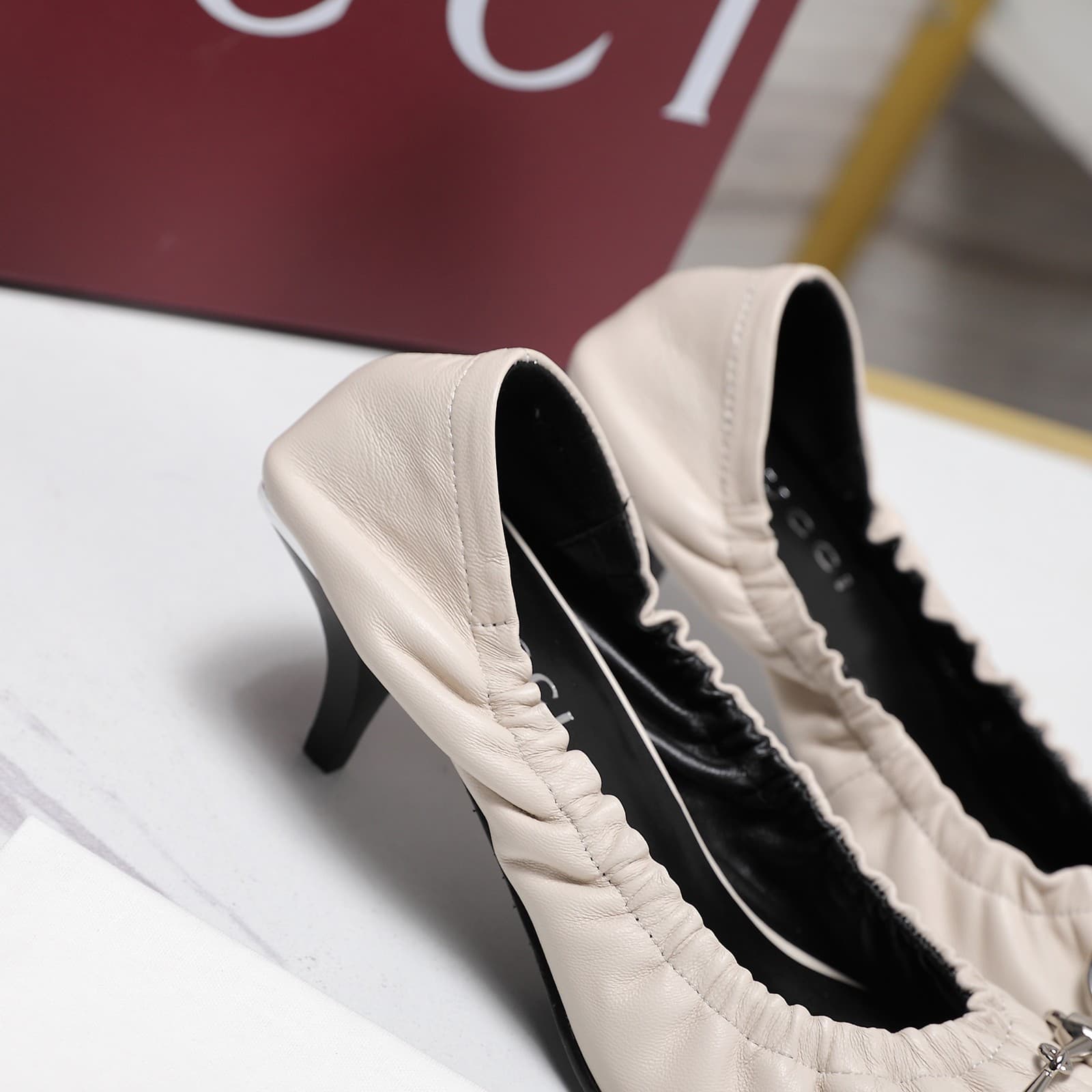 D6917 2026 Early Autumn 🆕 GUCCI High-end Collection – Elastic lace sneakers with low heel, women’s shoes — image 8