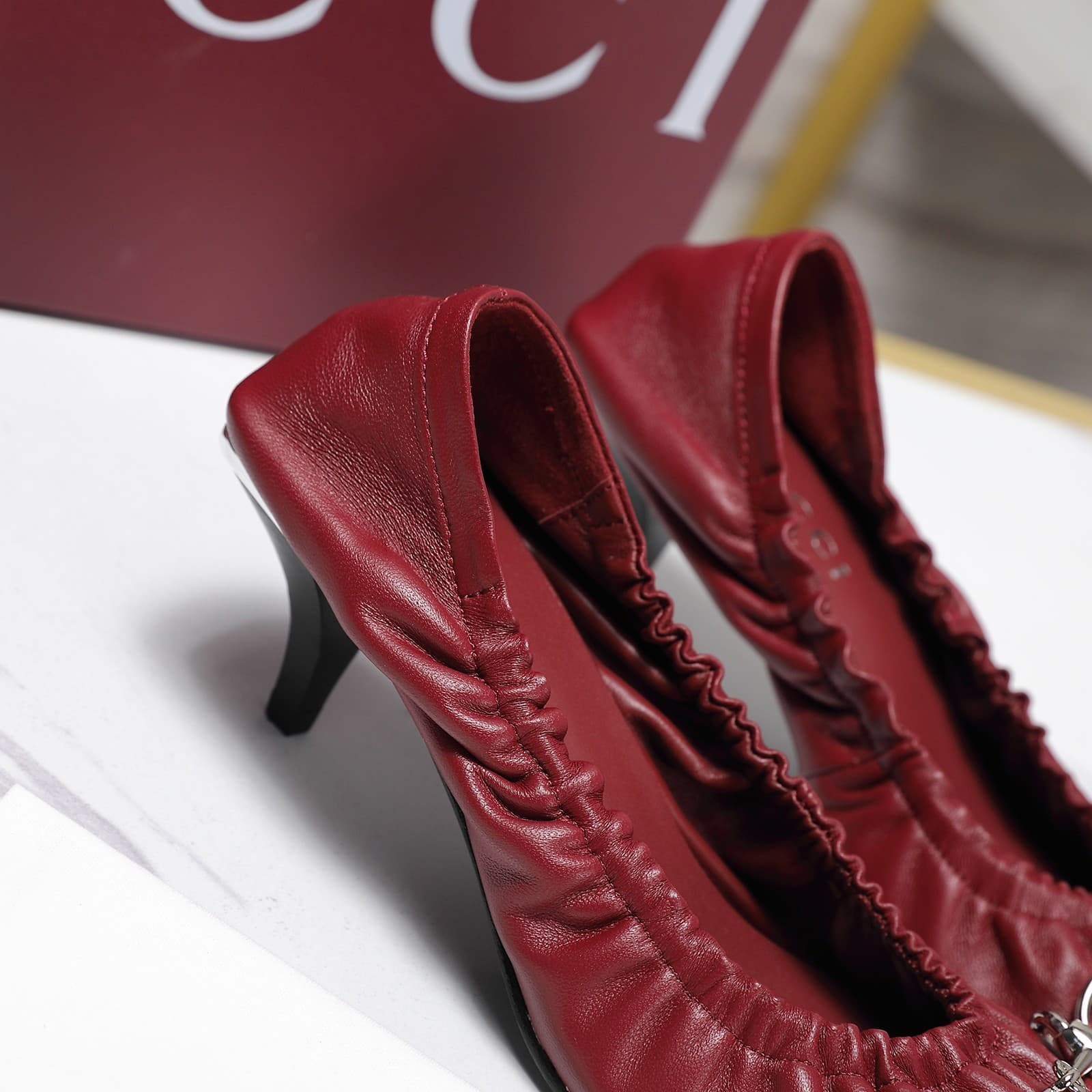 D6918 2026 Early Autumn 🆕 GUCCI High-end Collection – Elastic laces, rubber straps, flexible heels, low-top women’s shoes — image 7