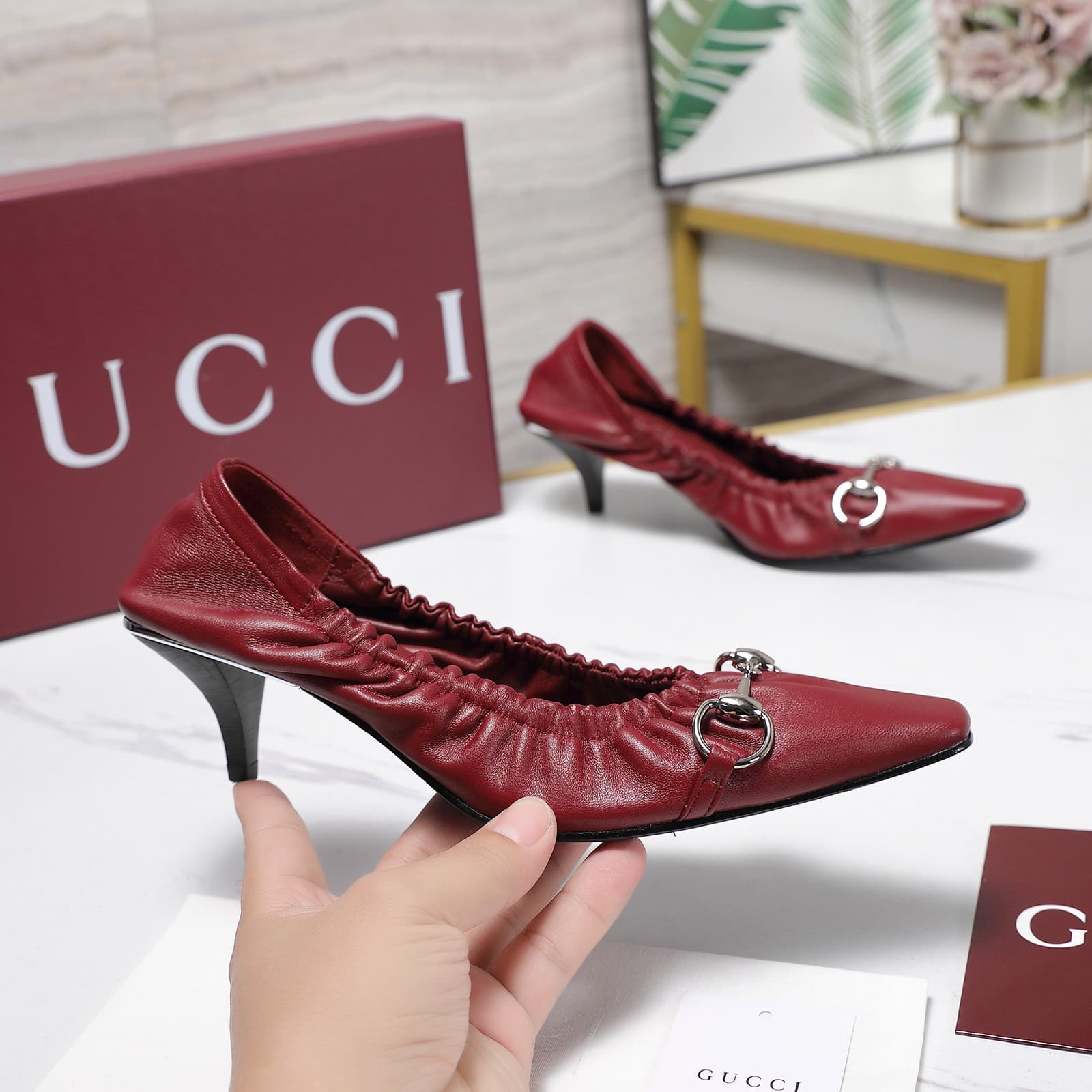 D6918 2026 Early Autumn 🆕 GUCCI High-end Collection – Elastic laces, rubber straps, flexible heels, low-top women’s shoes — image 8