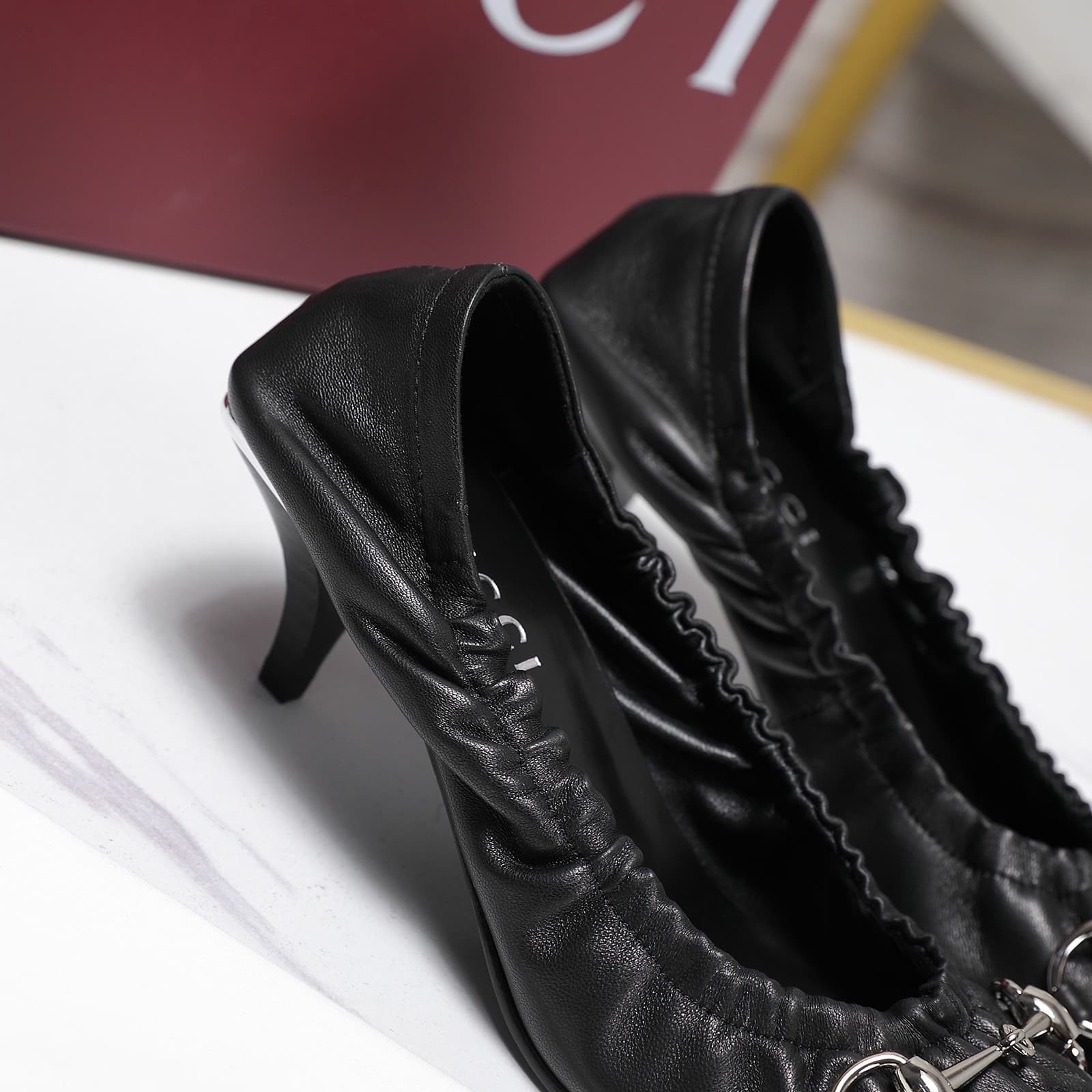 D6916 2026 Early Autumn 🆕 GUCCI High-end Collection – Elastic straps, rubber bands, breathable shoes with a low toe — image 4