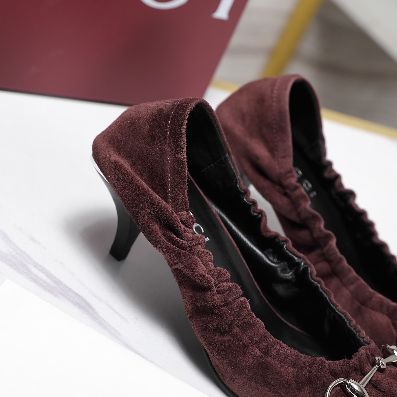D6915 2026 Early Autumn 🆕 GUCCI High-end Collection – Elastic straps and rubber bands, breathable low-top women’s shoes — image 7