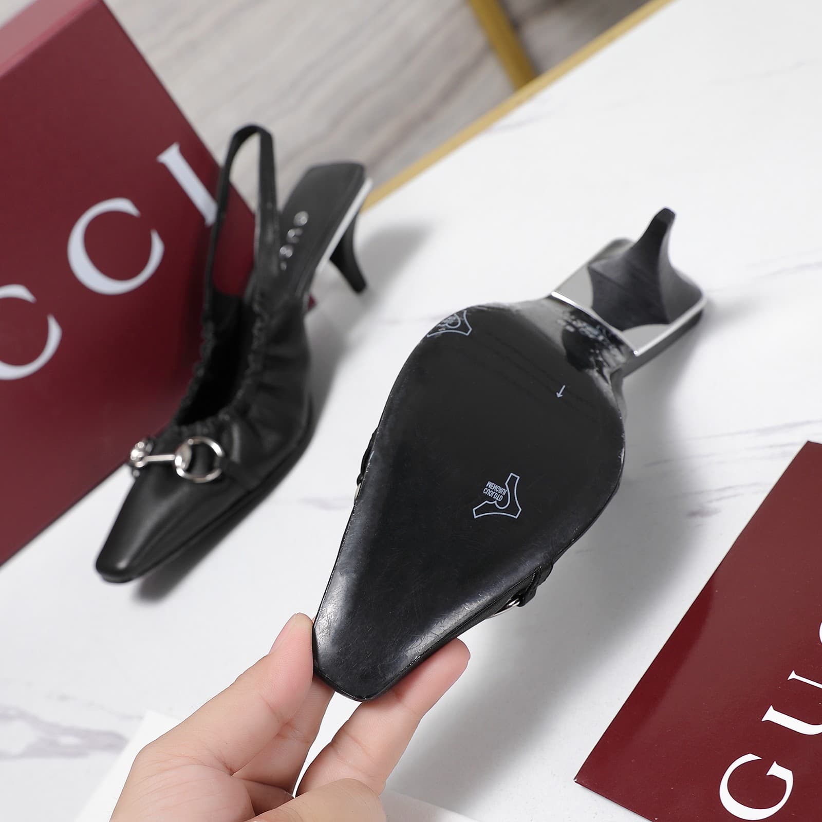 D6912 2026 Early Autumn 🆕 GUCCI High-End Collection – Elastic laces, rubber straps, breathable sandals with a low heel for women — image 3