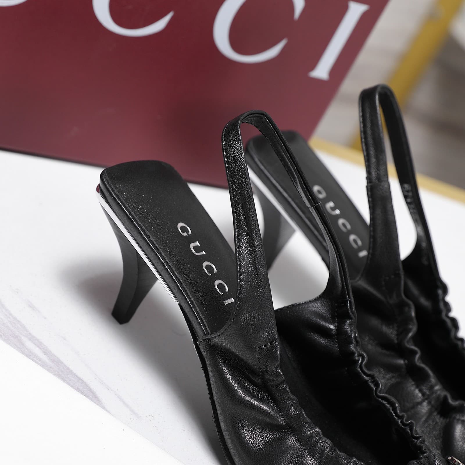 D6912 2026 Early Autumn 🆕 GUCCI High-End Collection – Elastic laces, rubber straps, breathable sandals with a low heel for women — image 7