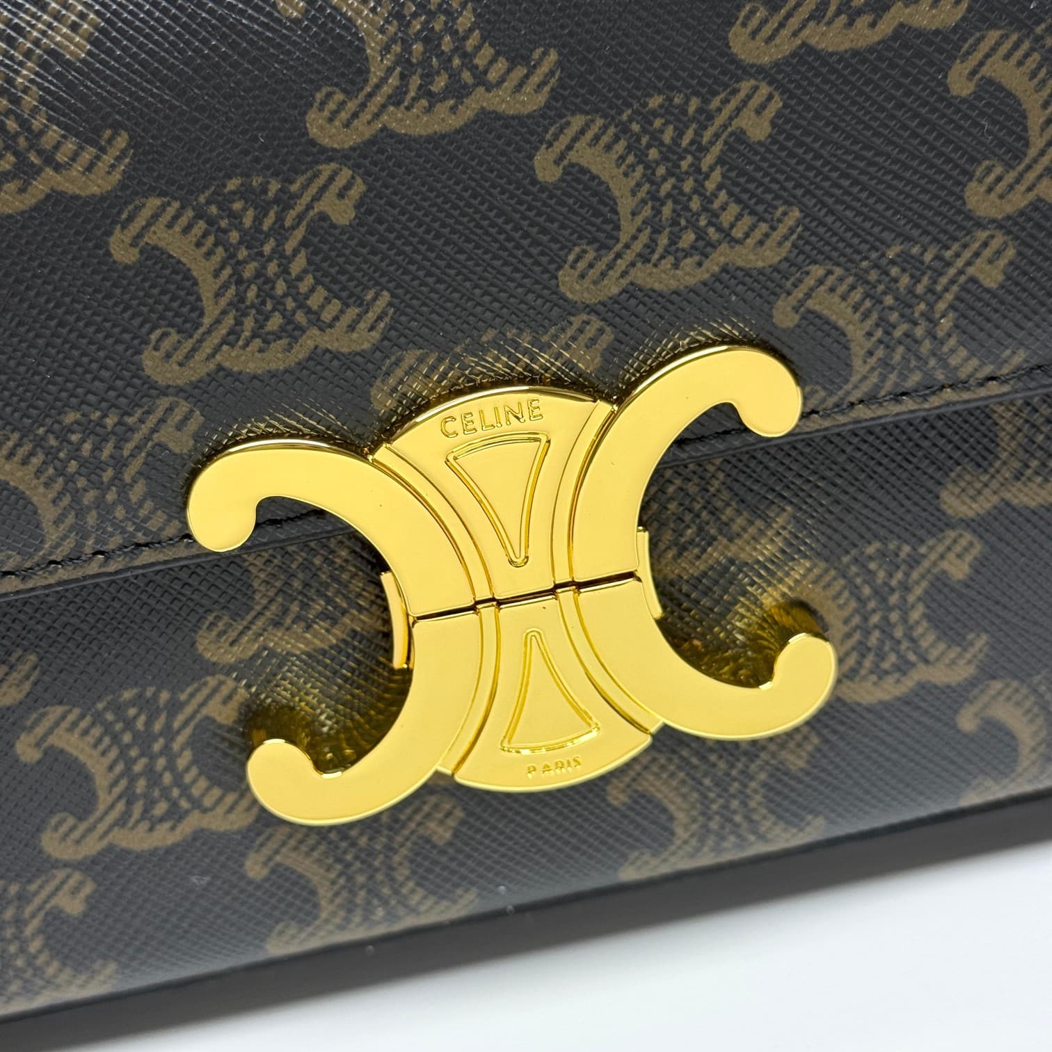 C430 Triomphe Triumph Arch underarm bag — image 2